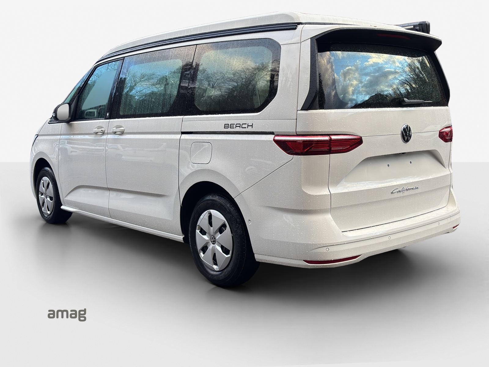 VW California 2.0 TDI Beach Tour Liberty-image-2