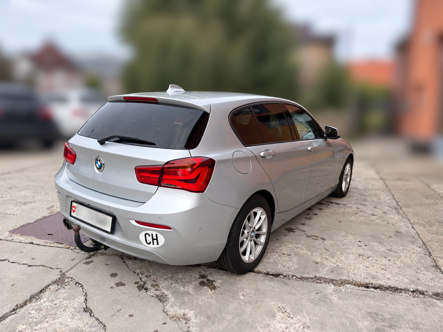 BMW 120d xDrive Steptronic-image-4