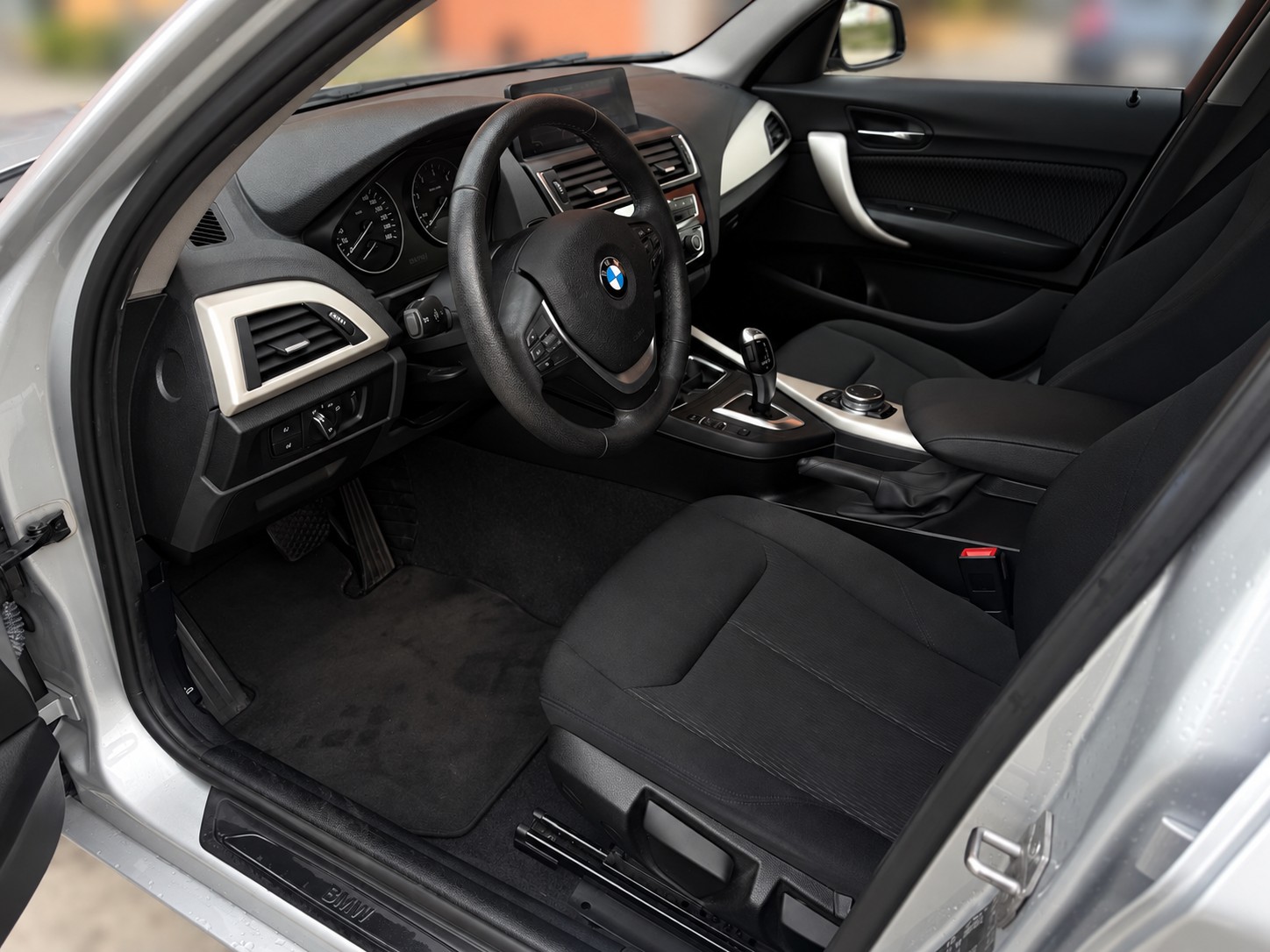 BMW 120d xDrive Steptronic-image-6