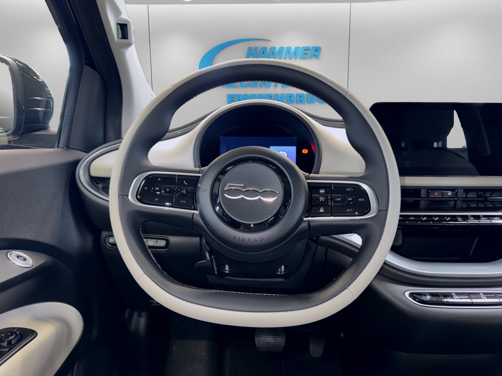 FIAT 500 La Prima-image-10