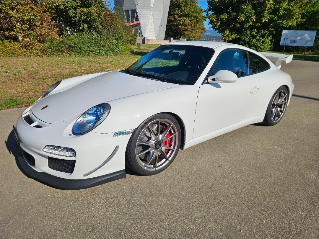 PORSCHE 911 GT3-image-3
