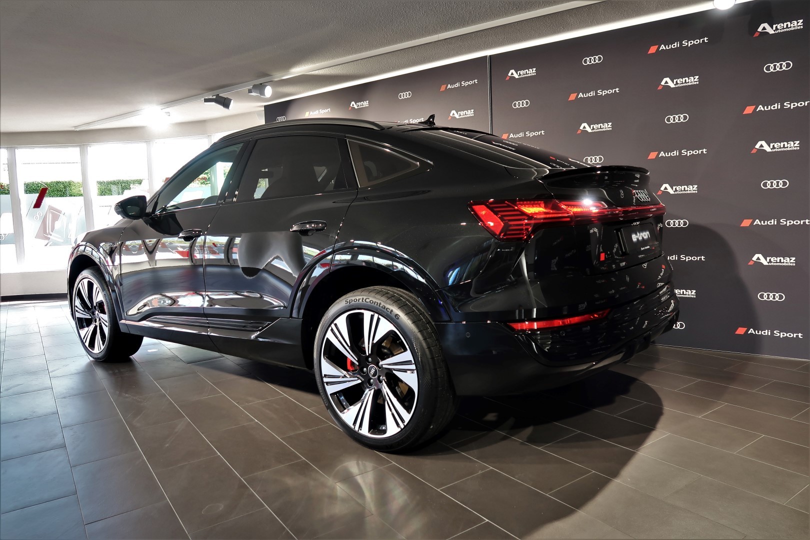 AUDI Q8 Sportback 55 e-tron Black Edition quattro-showroom-element-1