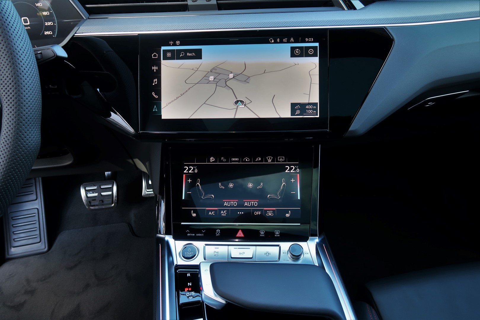 AUDI Q8 Sportback 55 e-tron Black Edition quattro-image-8