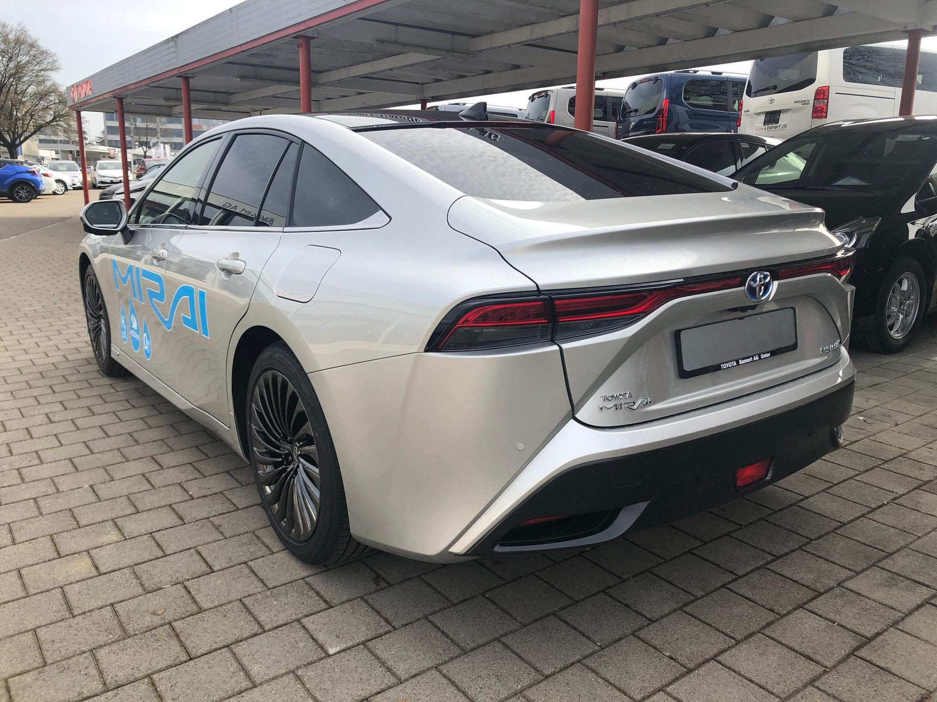 TOYOTA Mirai Fuel Cell Platinum-image-3