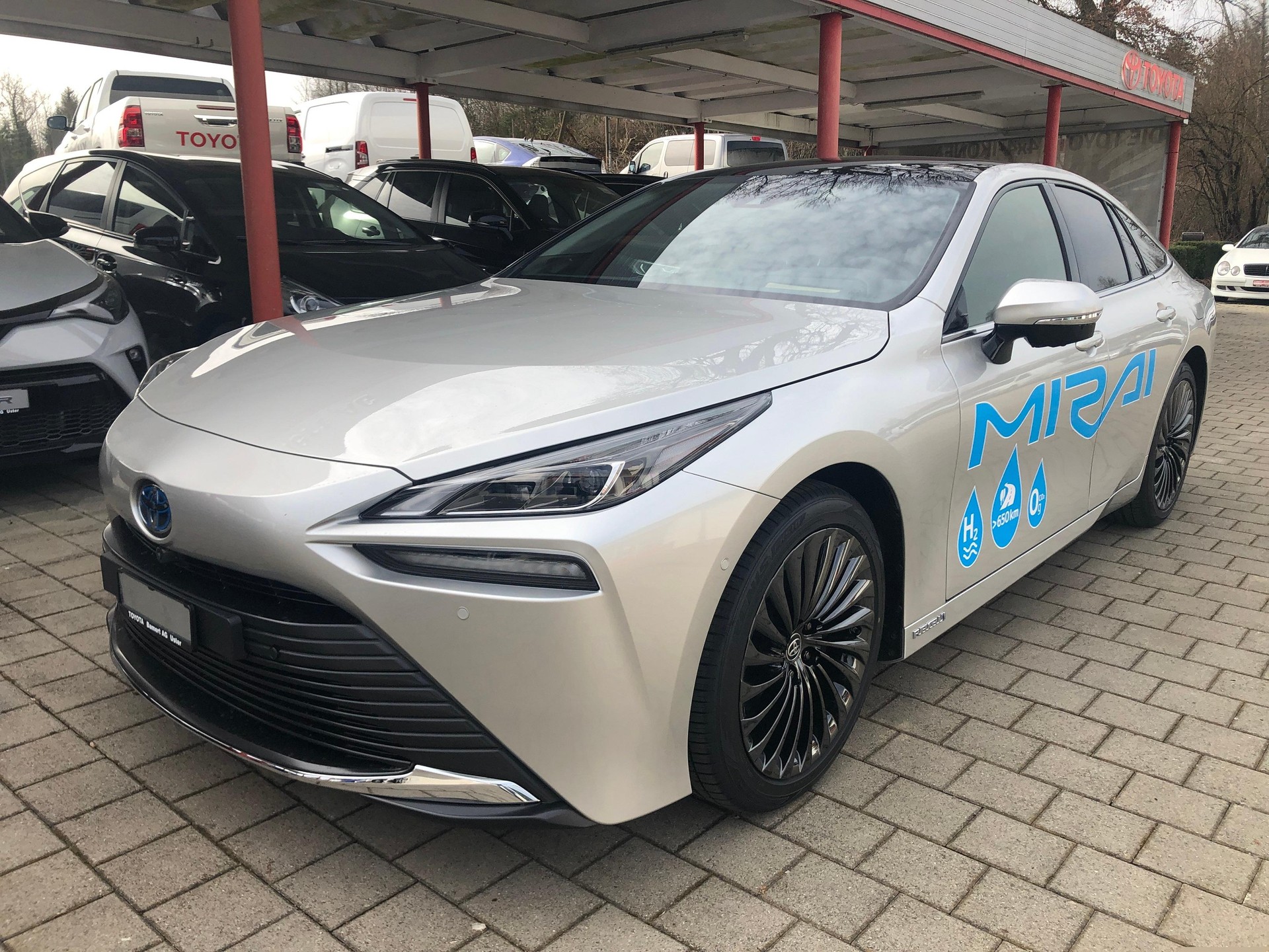 TOYOTA Mirai Fuel Cell Platinum-image-0