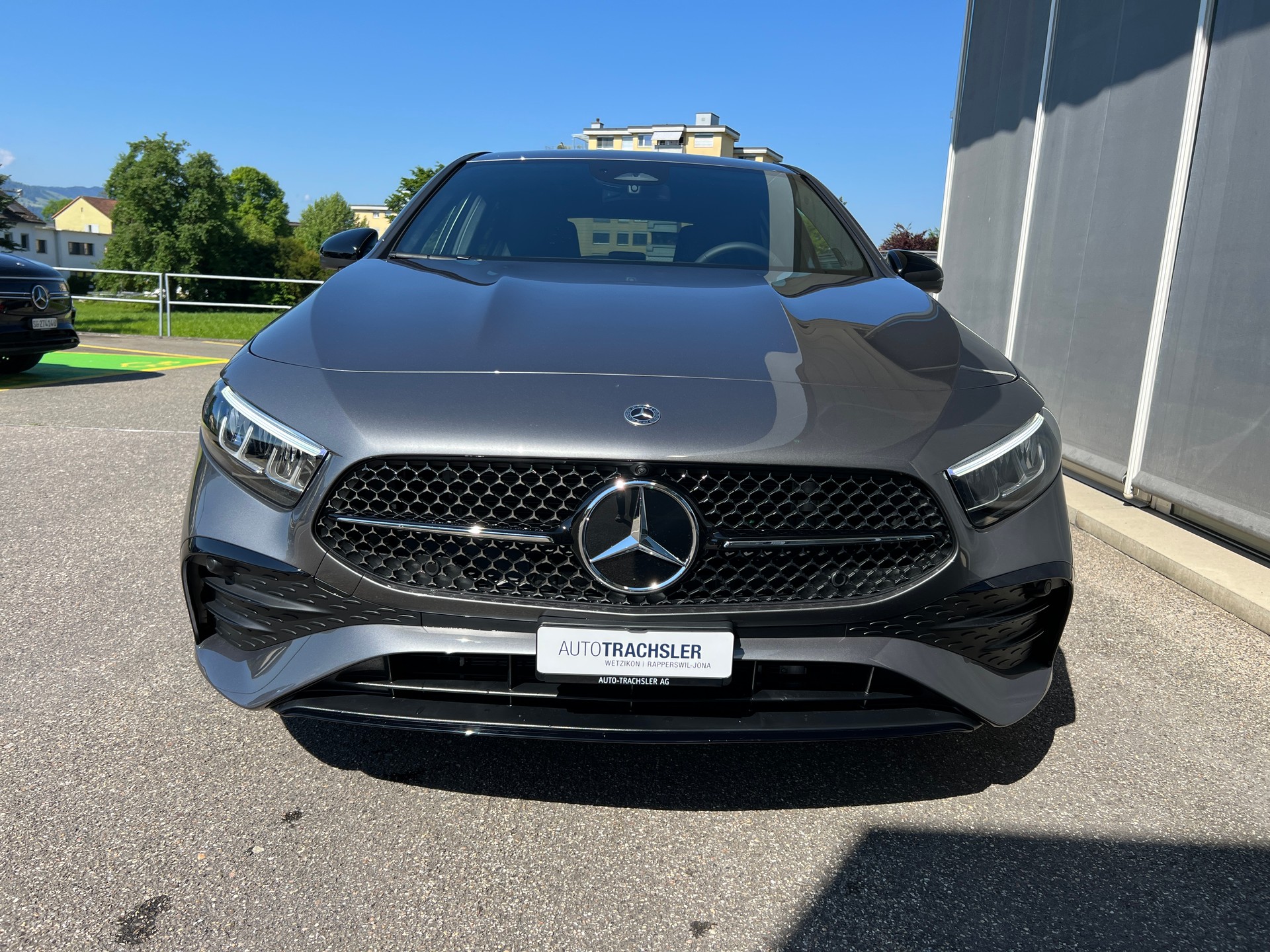 MERCEDES-BENZ A 180 7G-DCT-image-1