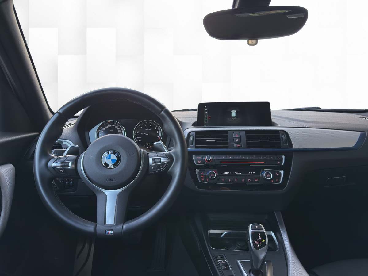 BMW M140i xDrive-image-9