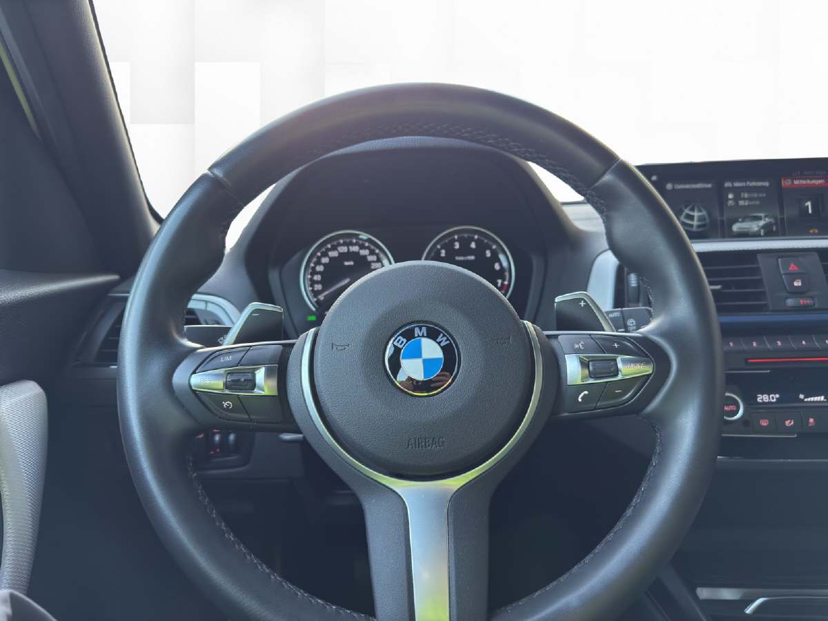 BMW M140i xDrive-image-5