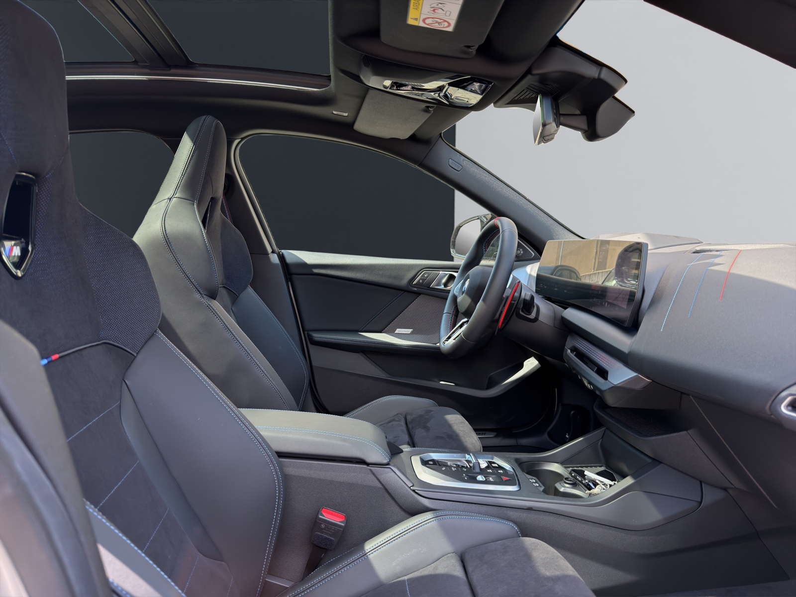 BMW M235i xDrive Gran Coupé-image-13