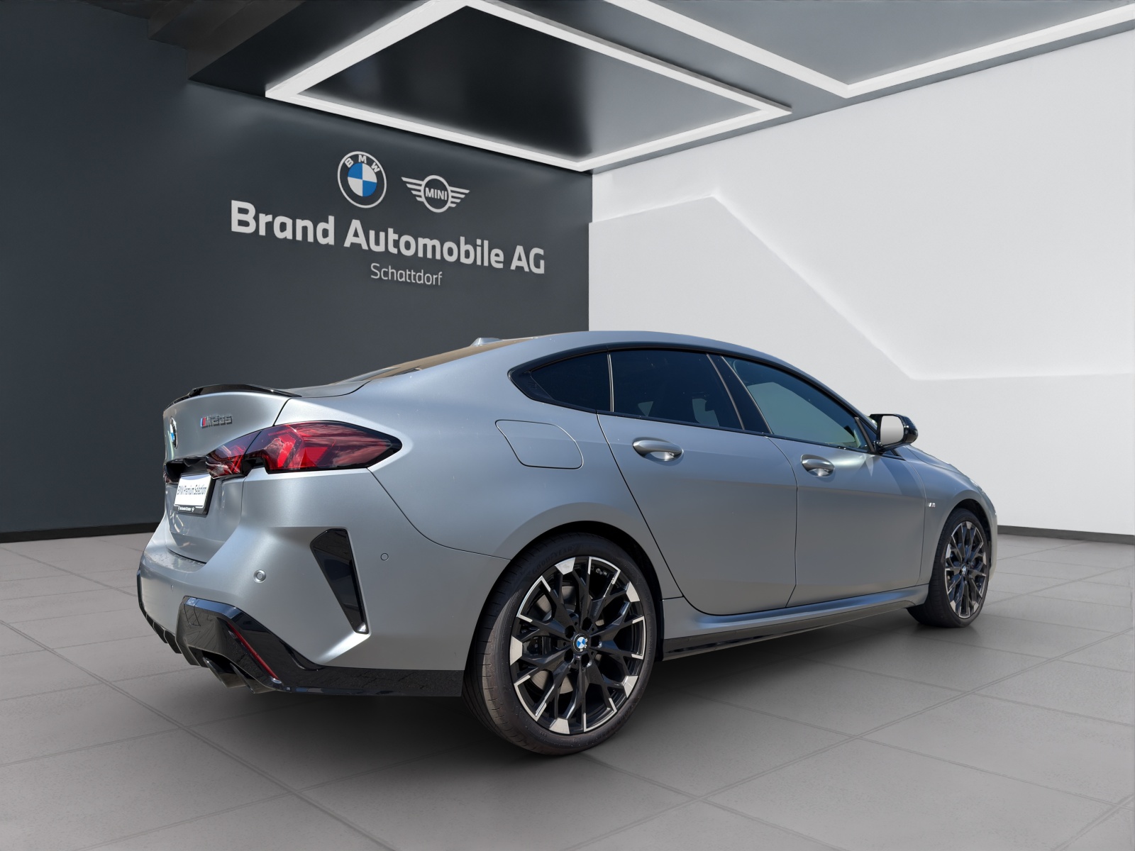 BMW M235i xDrive Gran Coupé-image-4