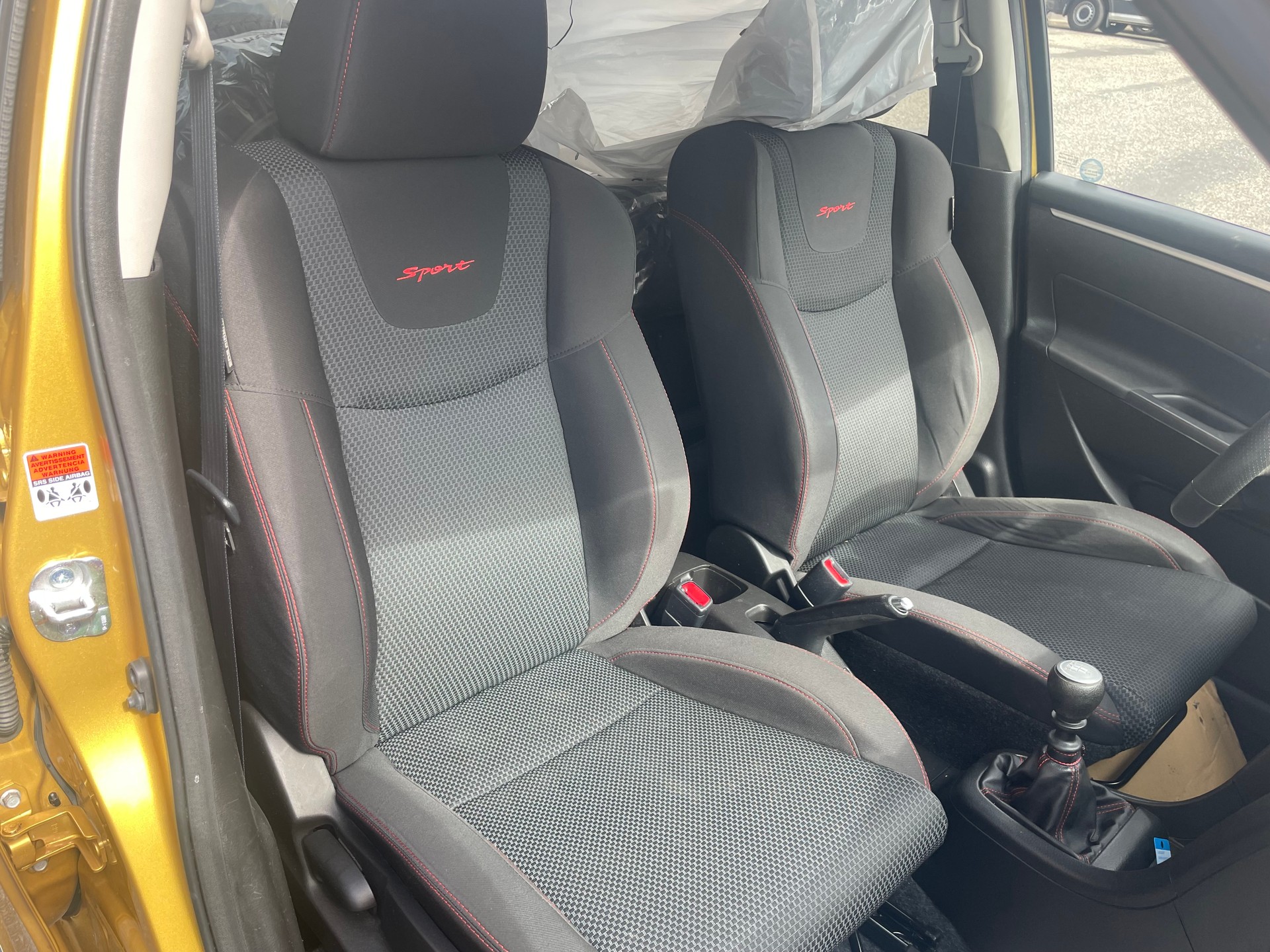 SUZUKI Swift 1.6i 16V Sport Sergio Cellano-image-4