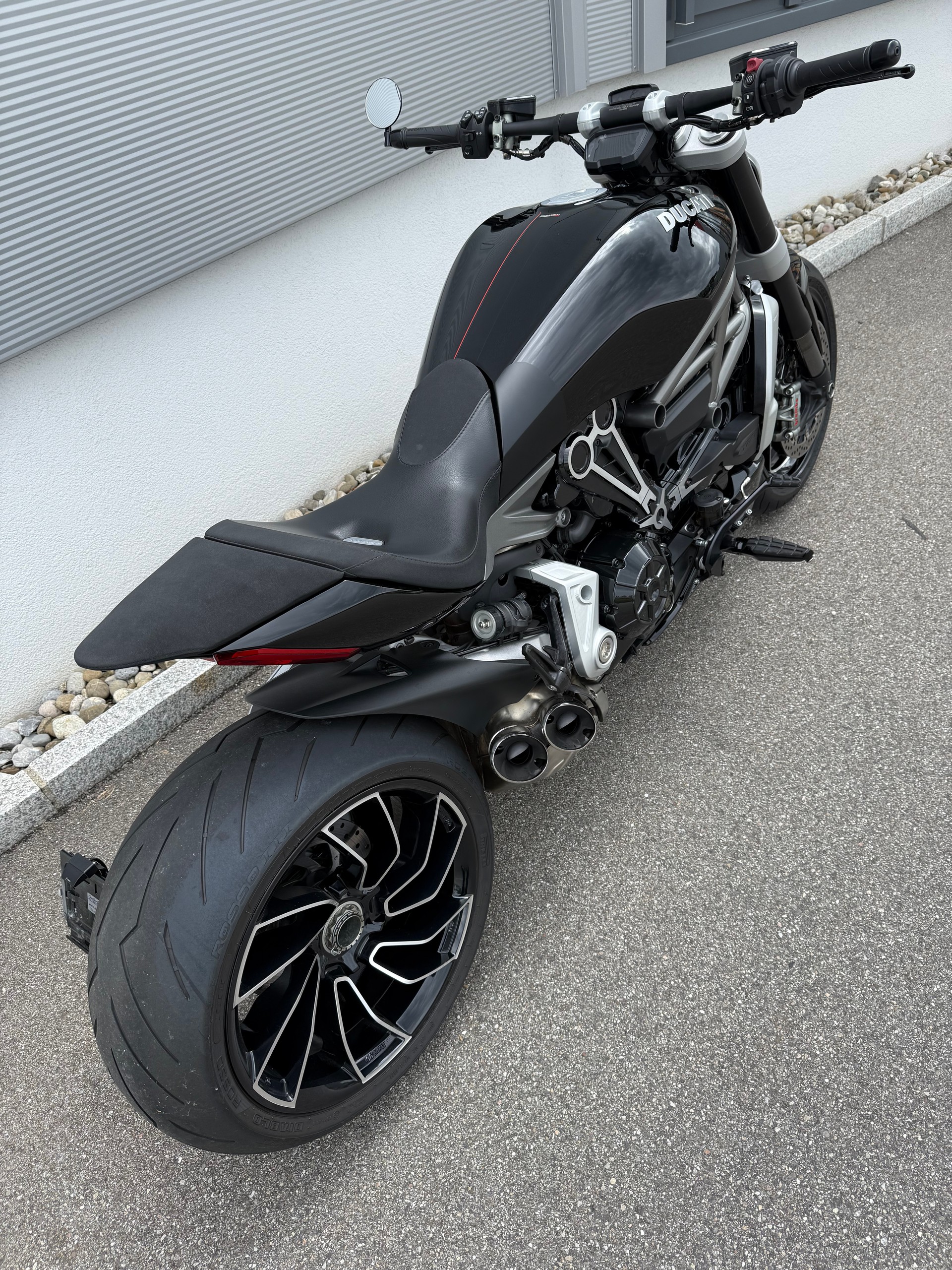 DUCATI XDiavel 1260 S-showroom-element-2