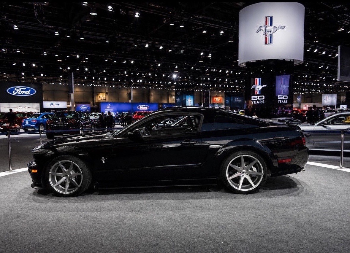 FORD Mustang GT-image-0