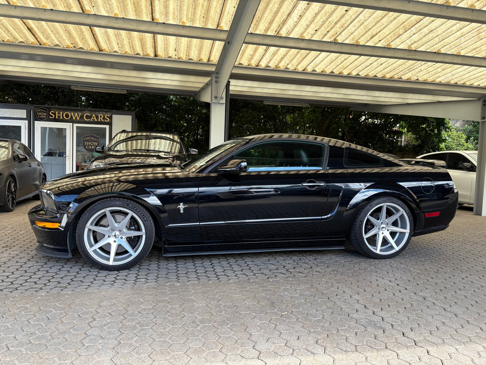 FORD Mustang GT-image-0