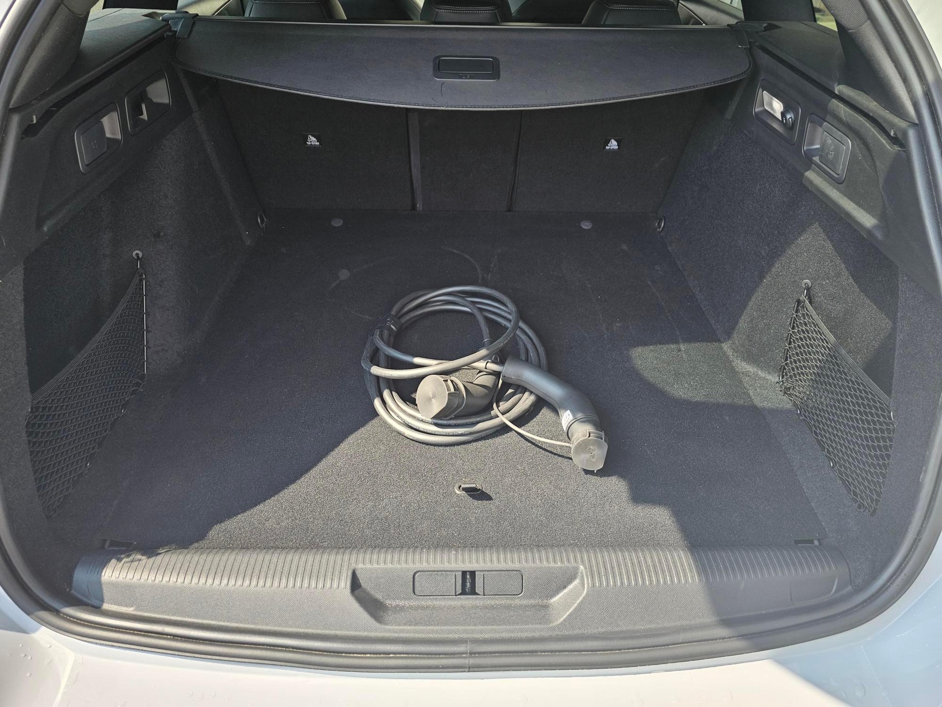 PEUGEOT 308 SW 1.6 PHEV 180 GT-image-12