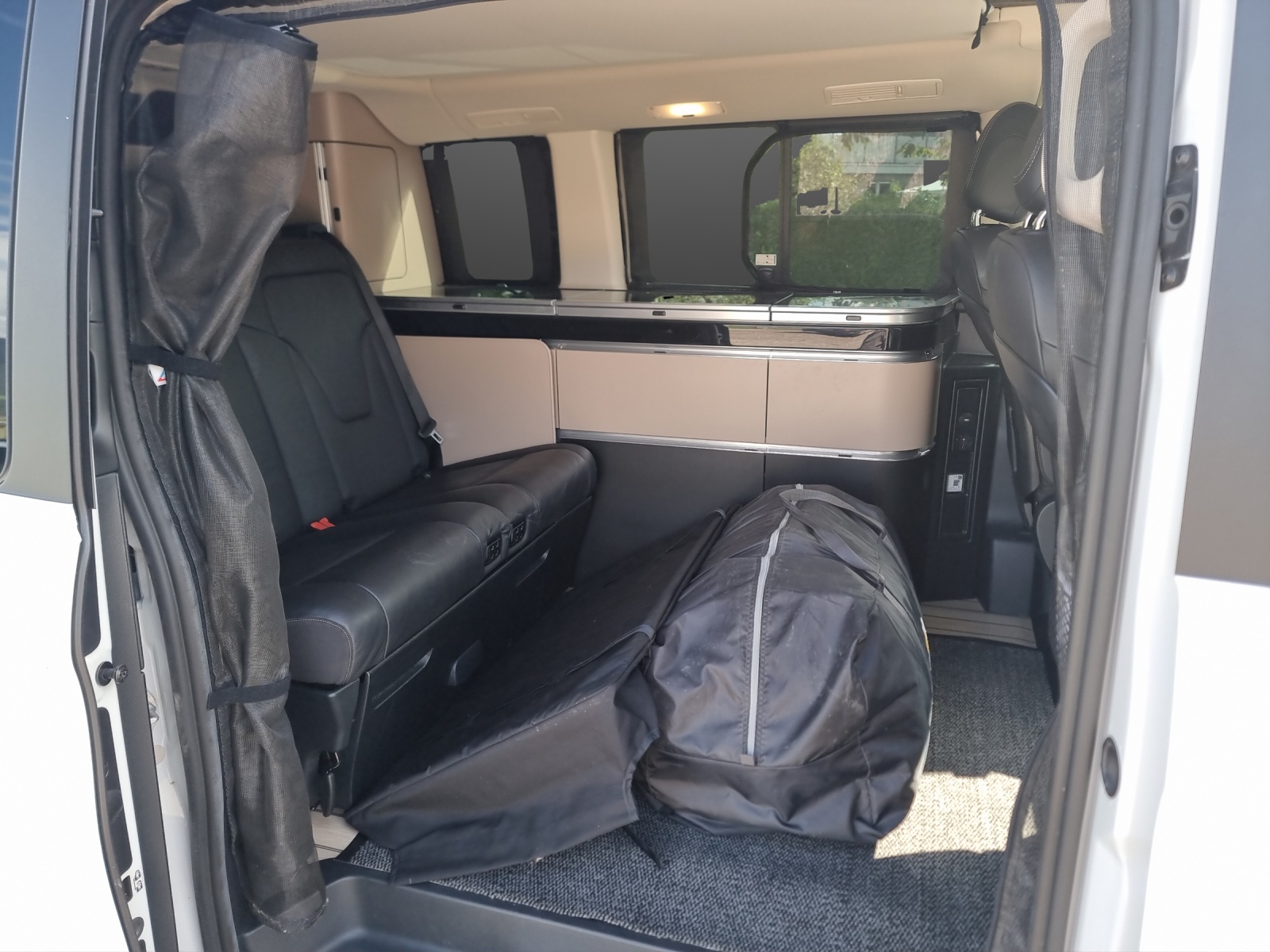 MERCEDES-BENZ Marco Polo 300 d 4M Automat-image-9