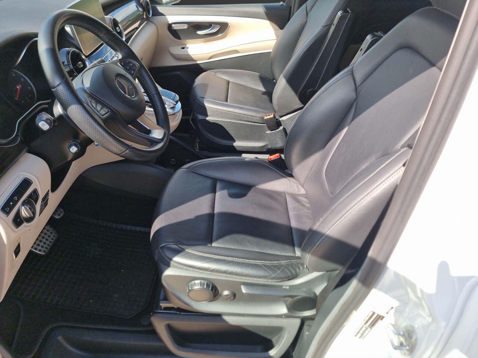 MERCEDES-BENZ Marco Polo 300 d 4M Automat-image-8