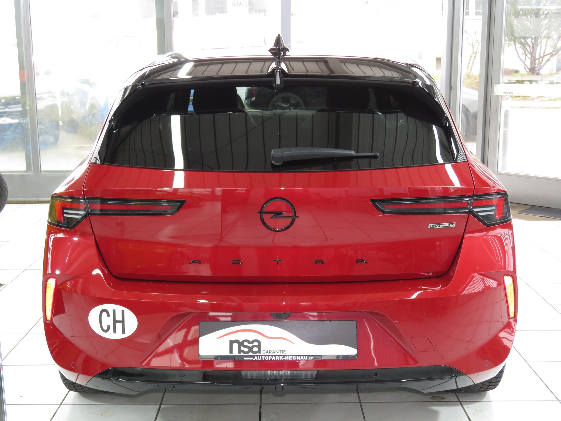 OPEL Astra 1.6 PHEV Turbo Swiss Plus Automat-image-4
