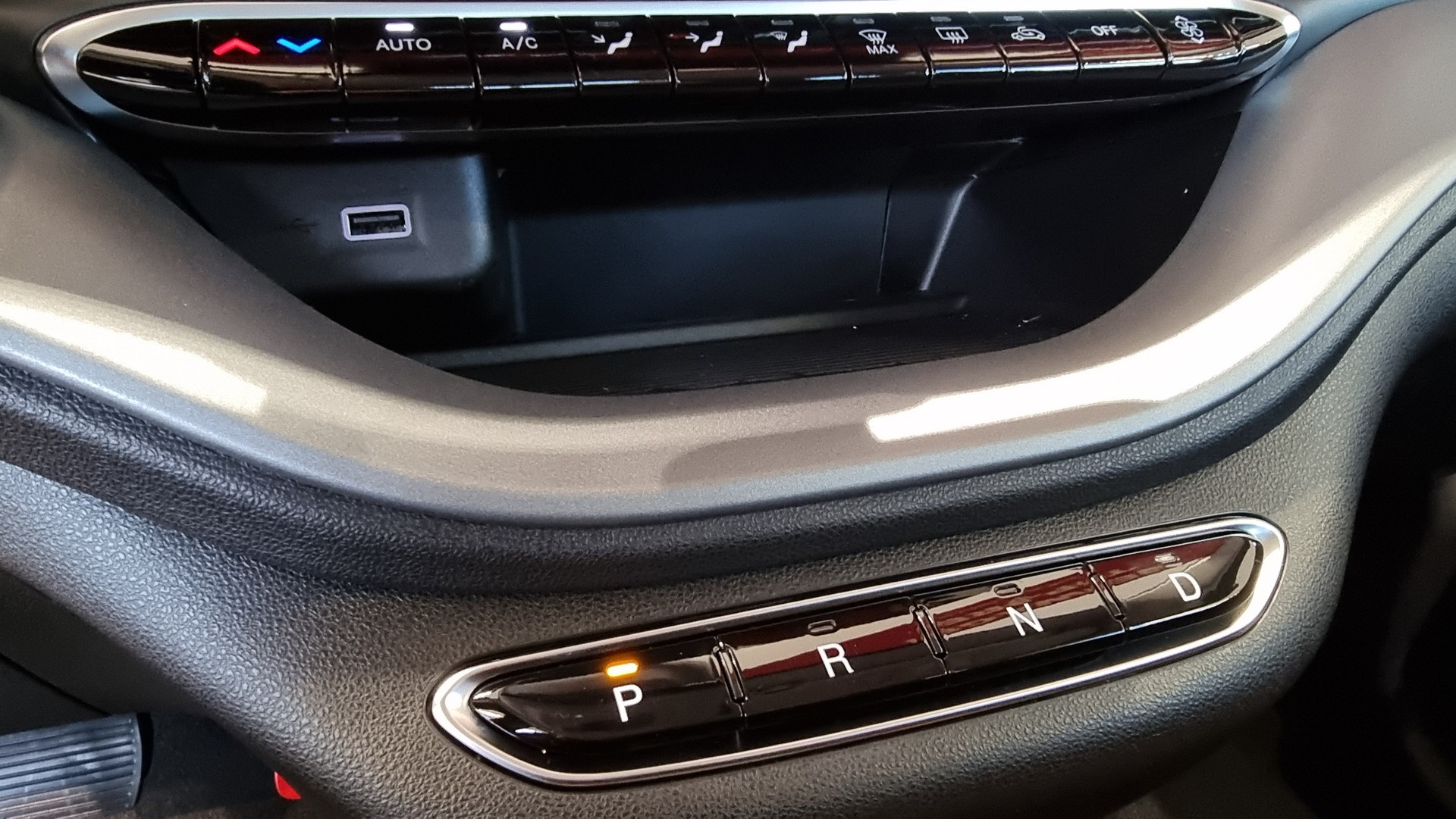FIAT 500 Red electric 42 KWh 118 PS-image-9