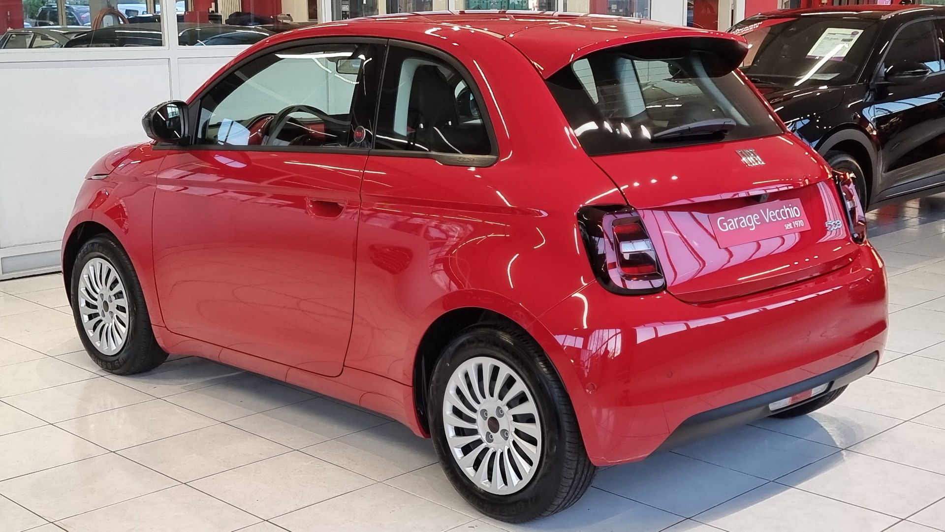FIAT 500 Red electric 42 KWh 118 PS-image-3