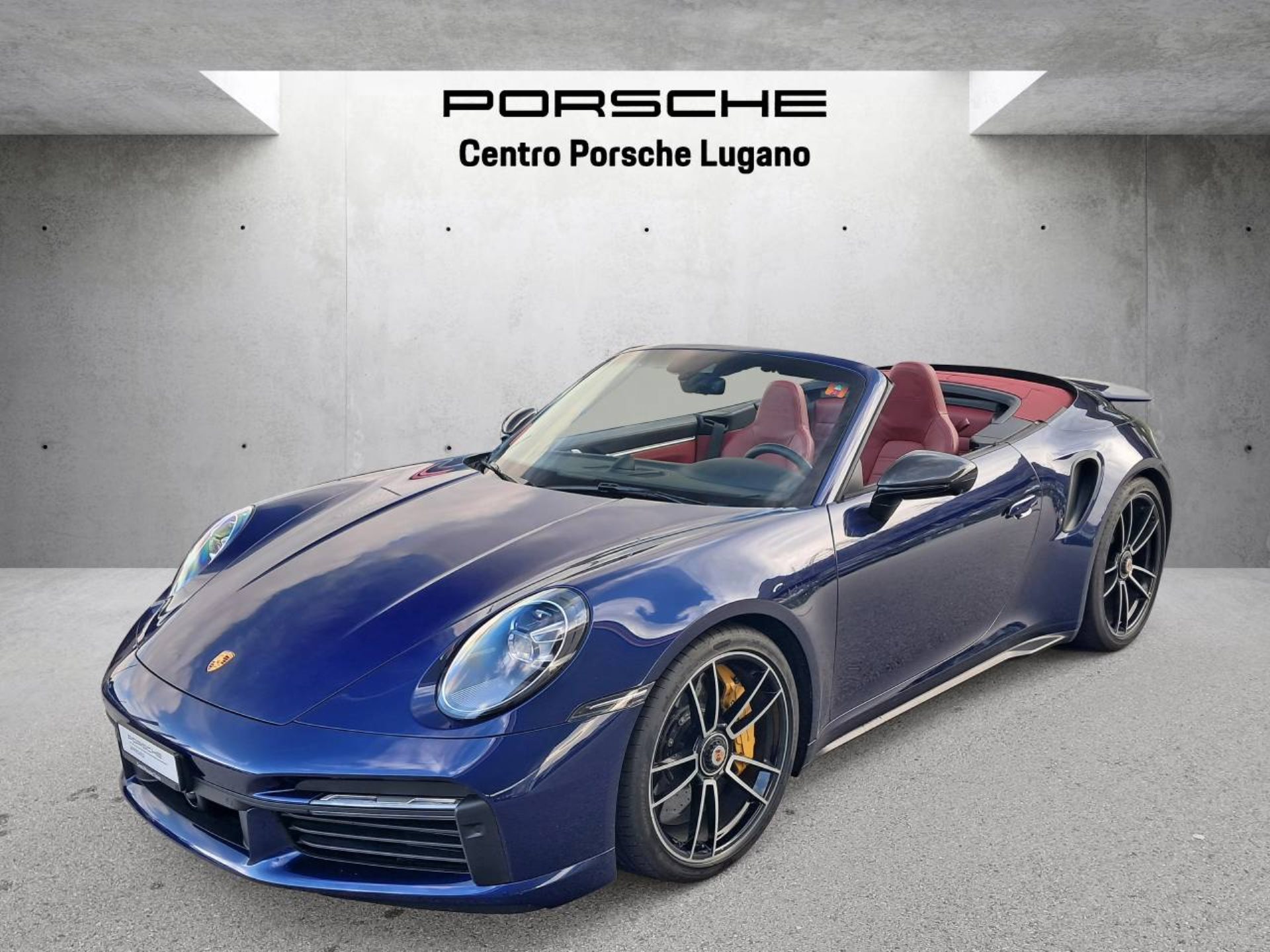 PORSCHE 911 Turbo S Cabrio-image-7