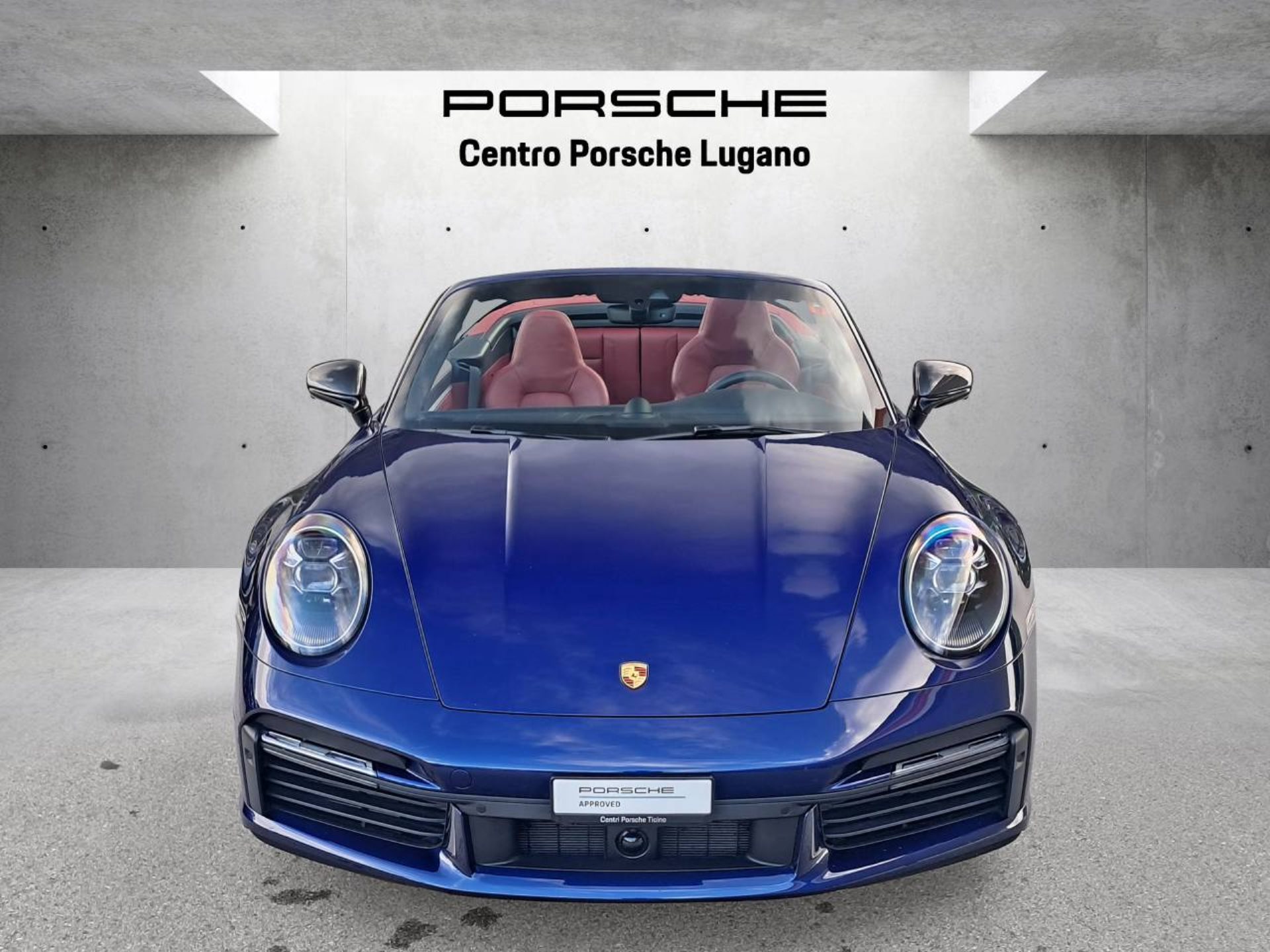 PORSCHE 911 Turbo S Cabrio-image-9