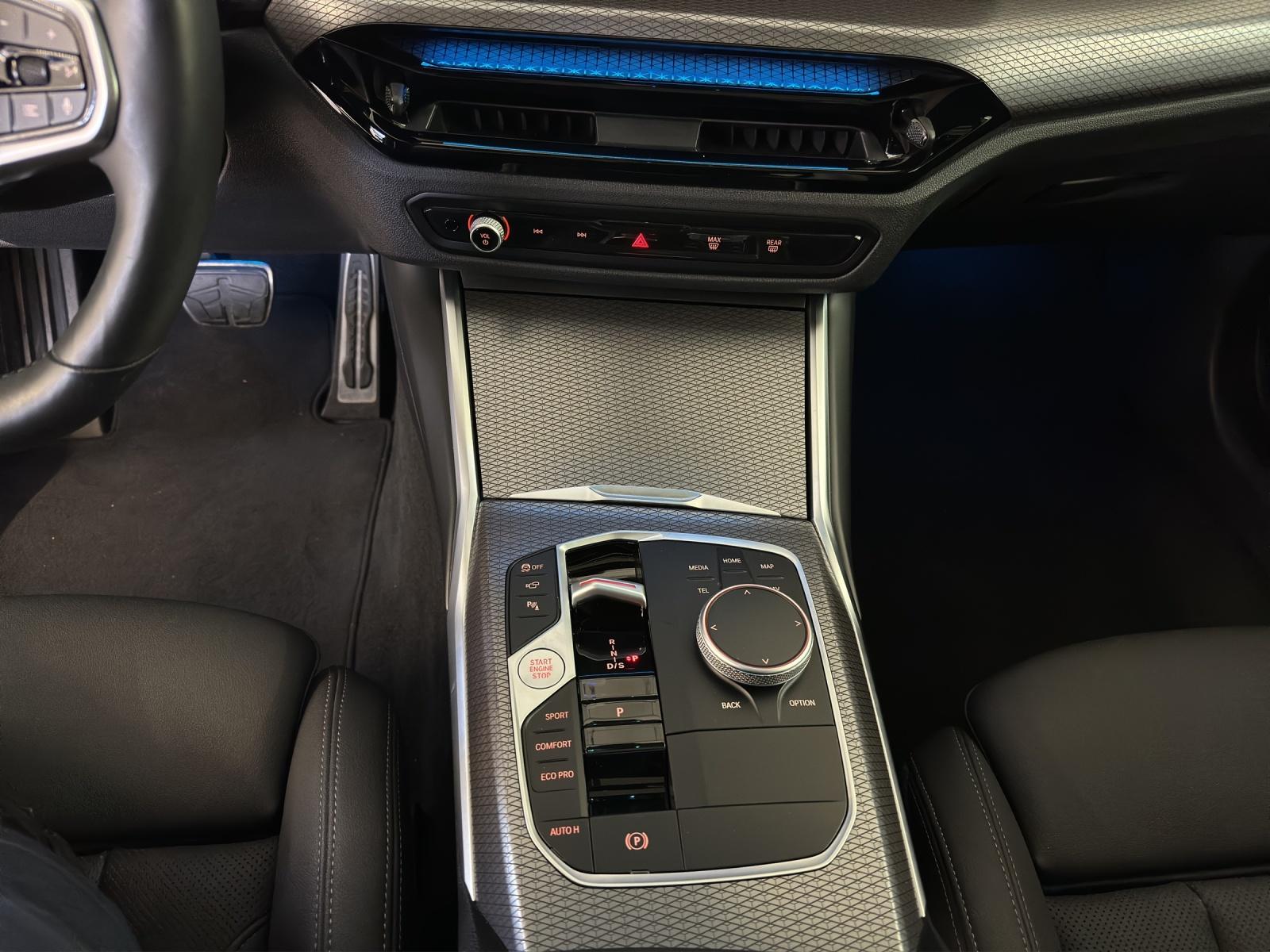 BMW 320d xDrive Touring M Sport-image-13