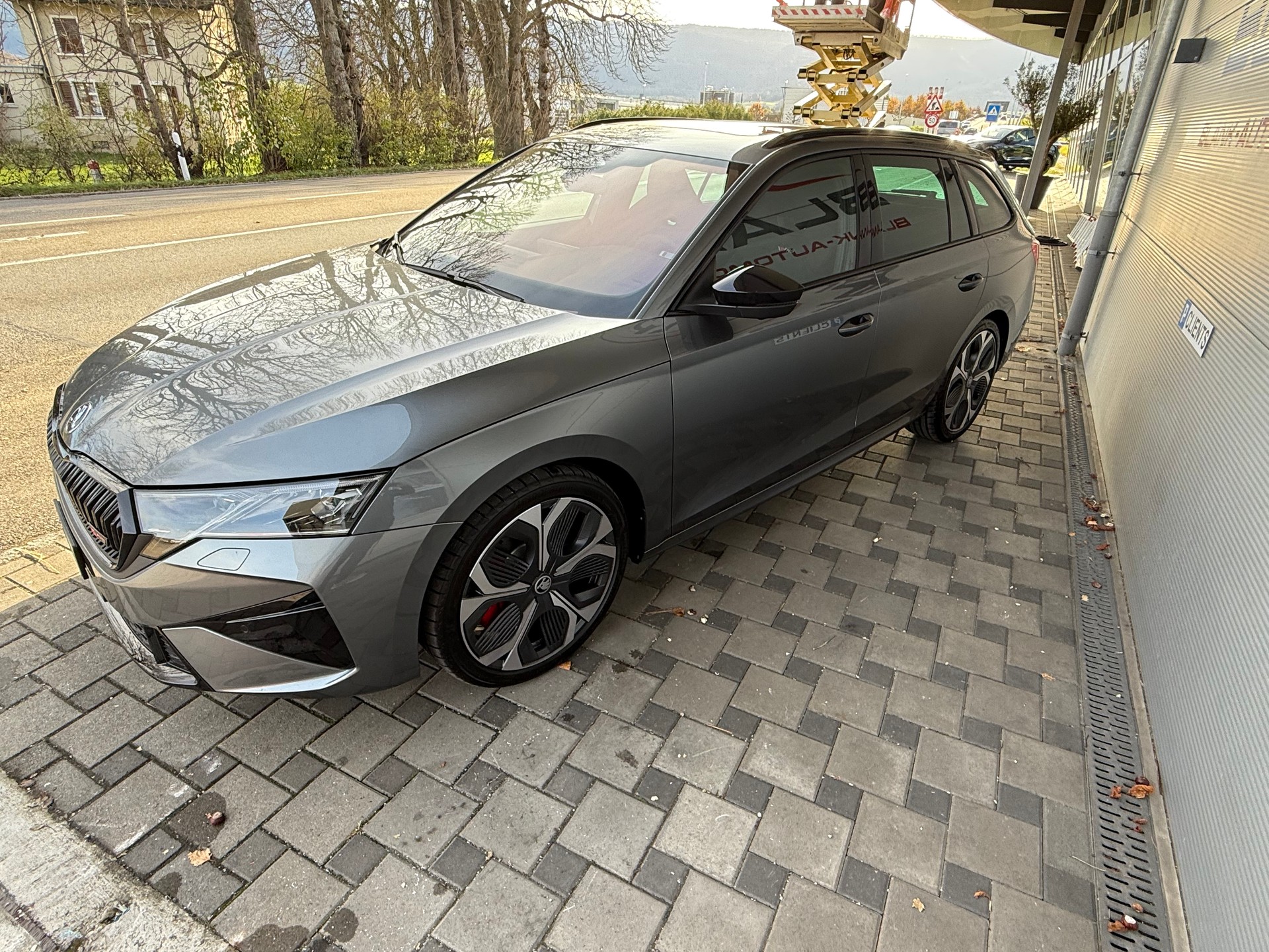 SKODA Octavia Combi 2.0 TSI DSG RS / VENDUE VERKAUFT-image-2