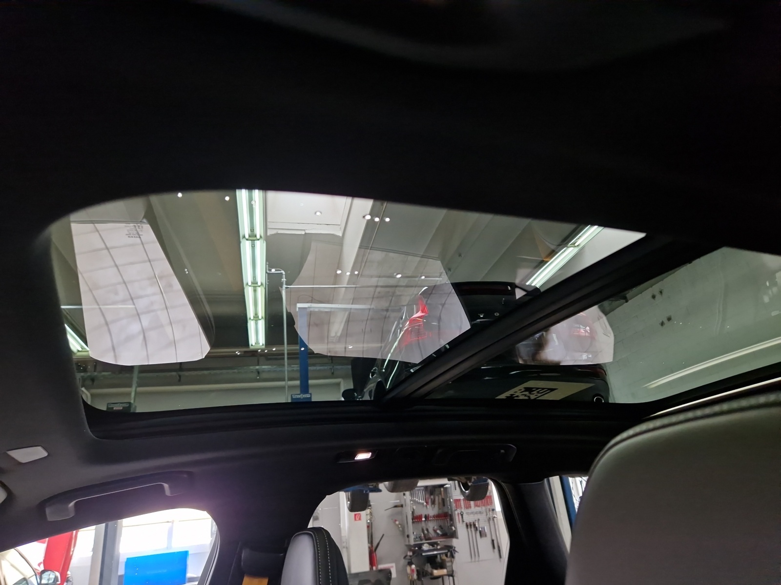 VOLVO XC60 2.0 T8 TE Polestar eAWD-image-5