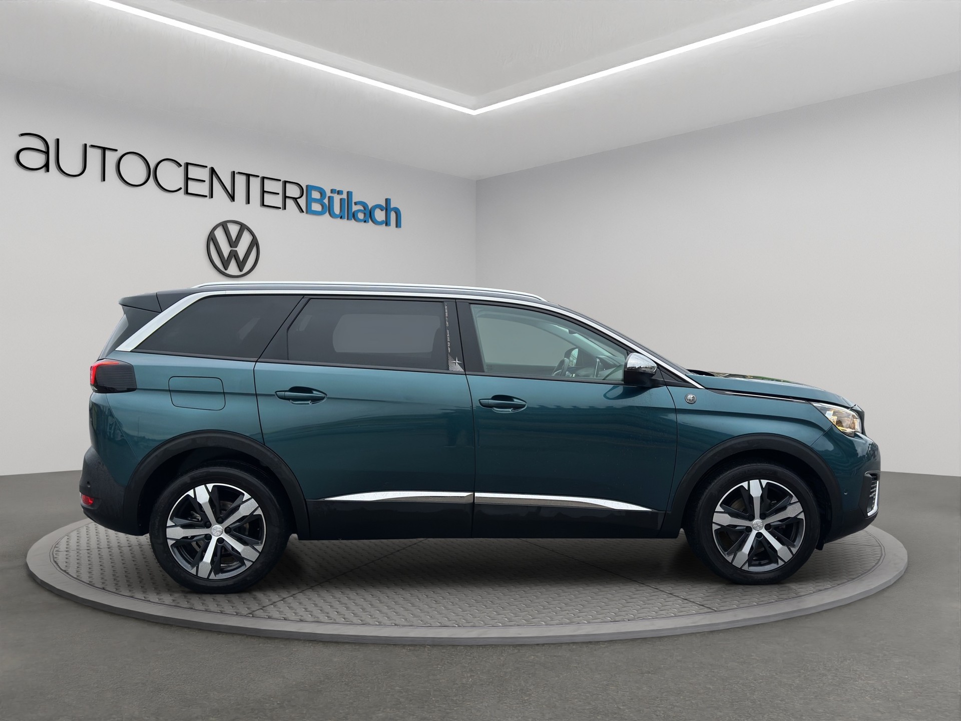 PEUGEOT 5008 1.2 Pure Tech Allure EAT8-image-2