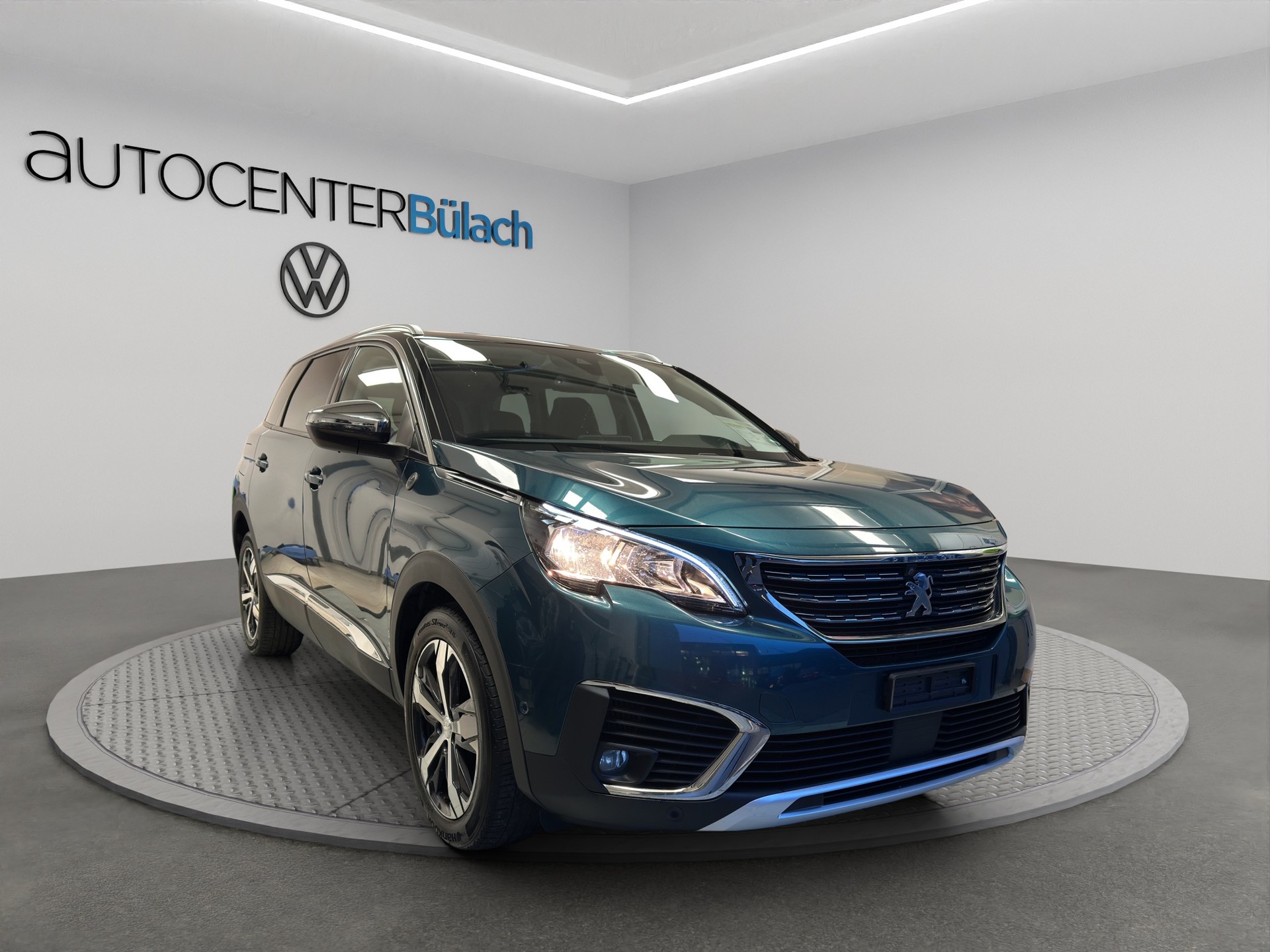 PEUGEOT 5008 1.2 Pure Tech Allure EAT8-image-7