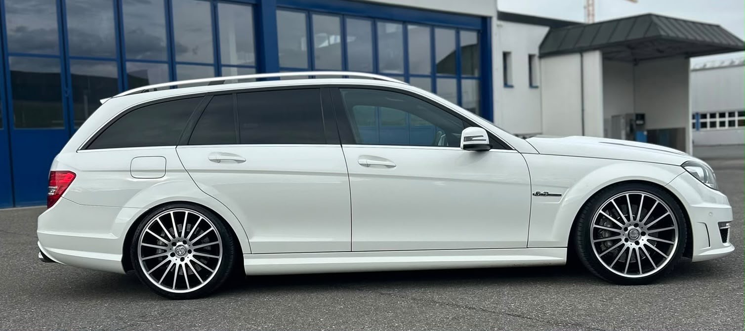 MERCEDES-BENZ C 63 AMG Avantgarde Speedshift MCT-image-5