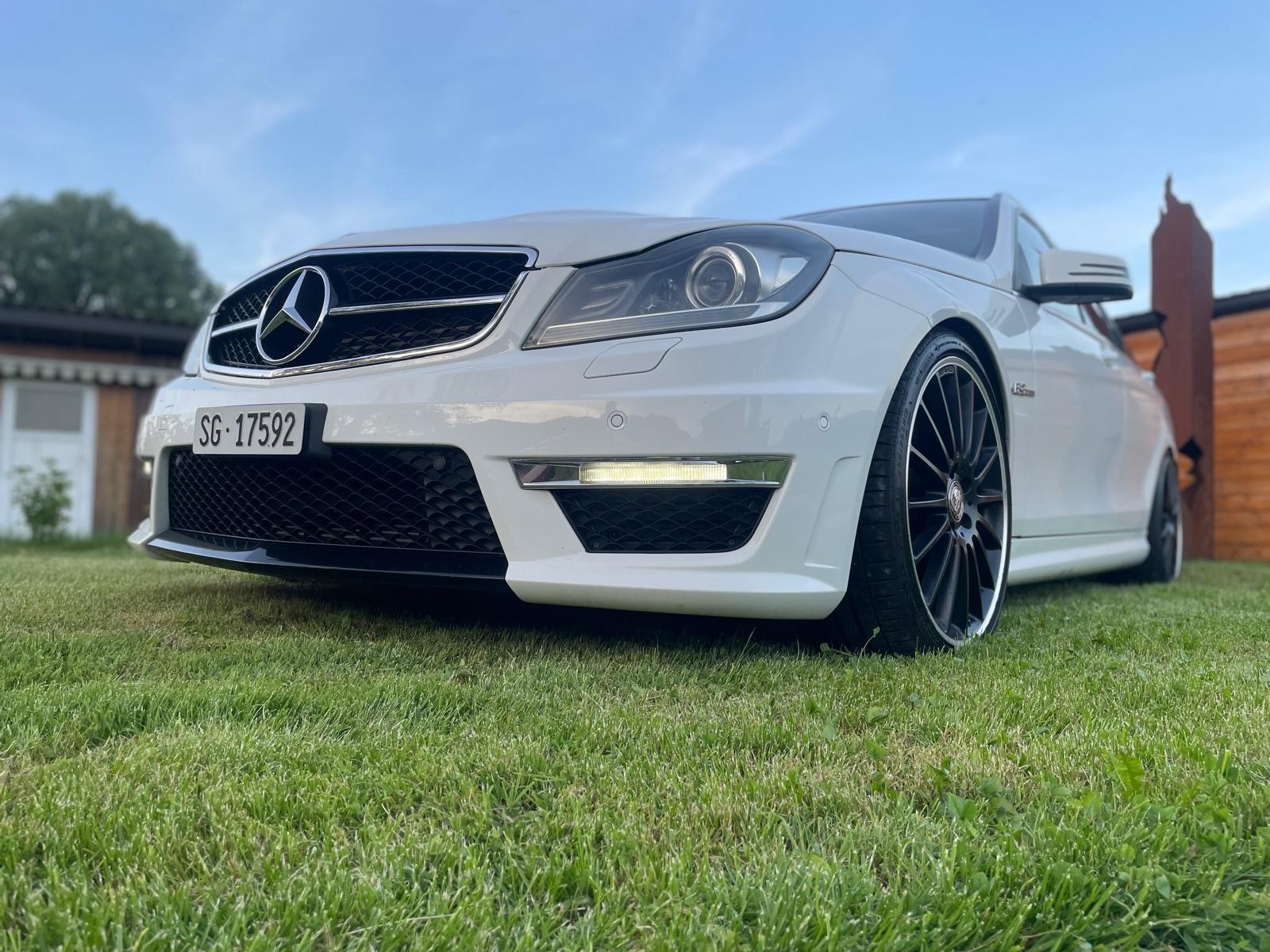 MERCEDES-BENZ C 63 AMG Avantgarde Speedshift MCT-image-9