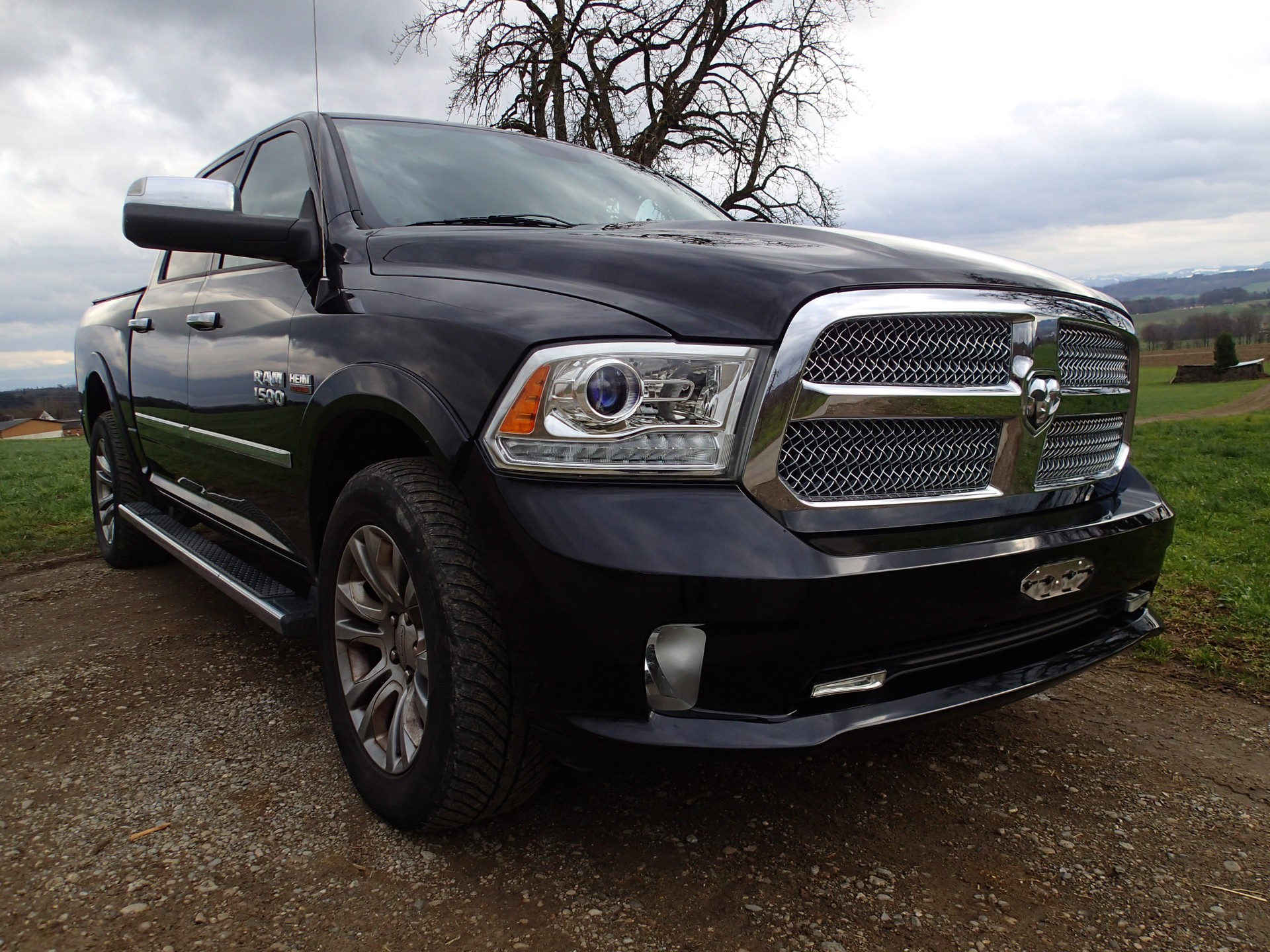 DODGE Ram 1500 Crew Cab 5.7 Hemi Limited Anhängelast 10.5 t-image-1