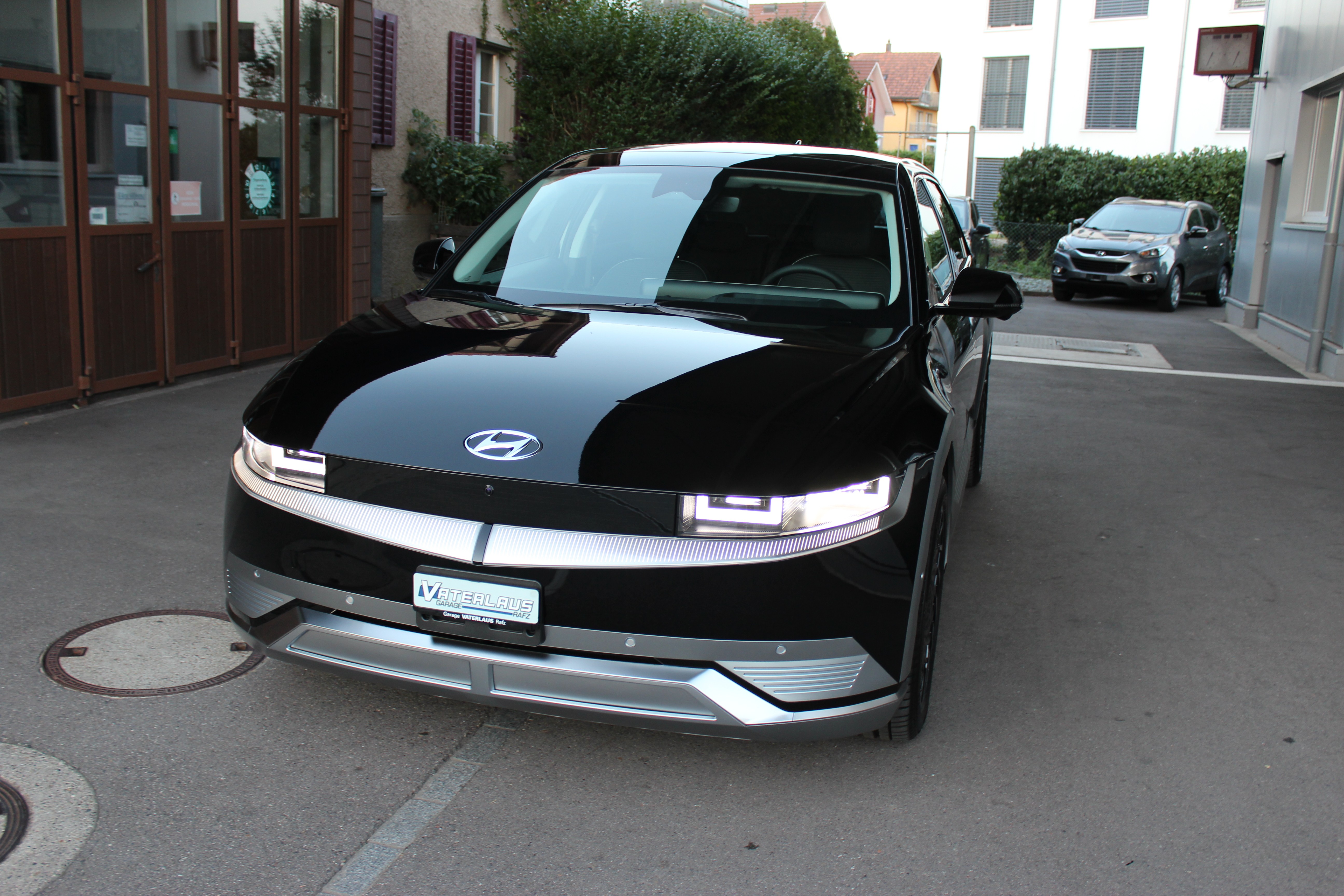 Car photo