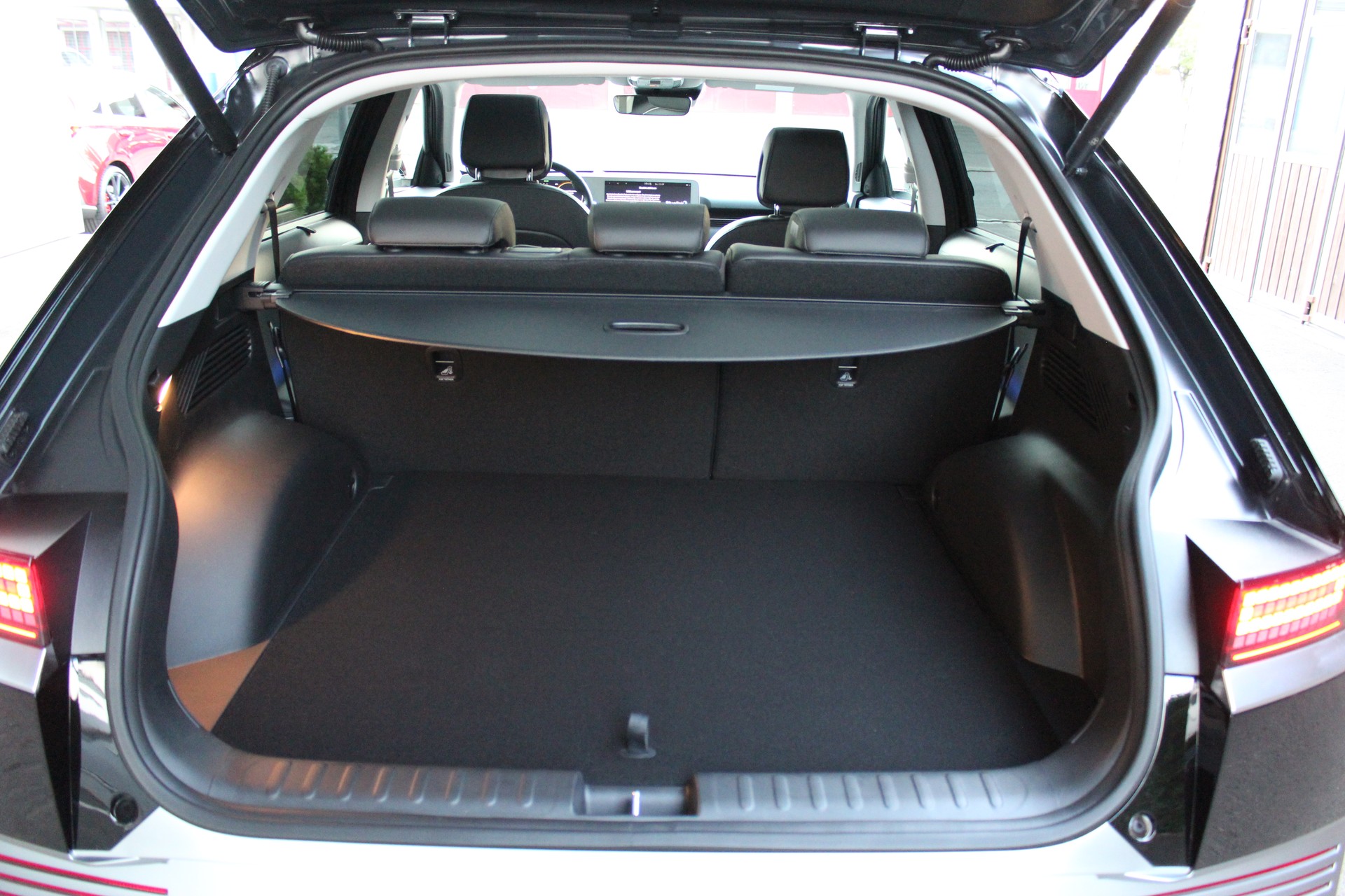 HYUNDAI Ioniq 5 72kWh Vertex 4WD-image-9