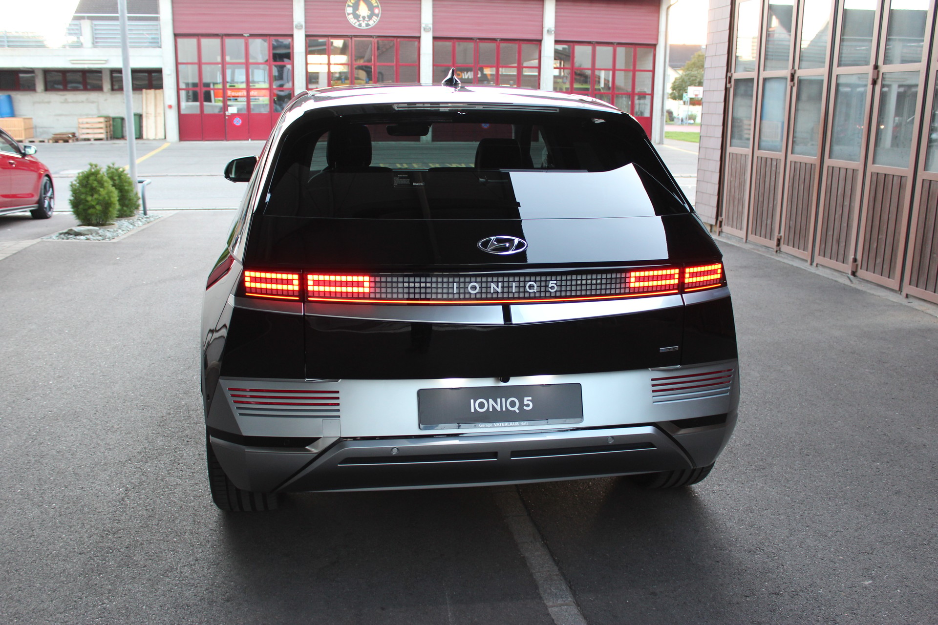 HYUNDAI Ioniq 5 72kWh Vertex 4WD-image-5
