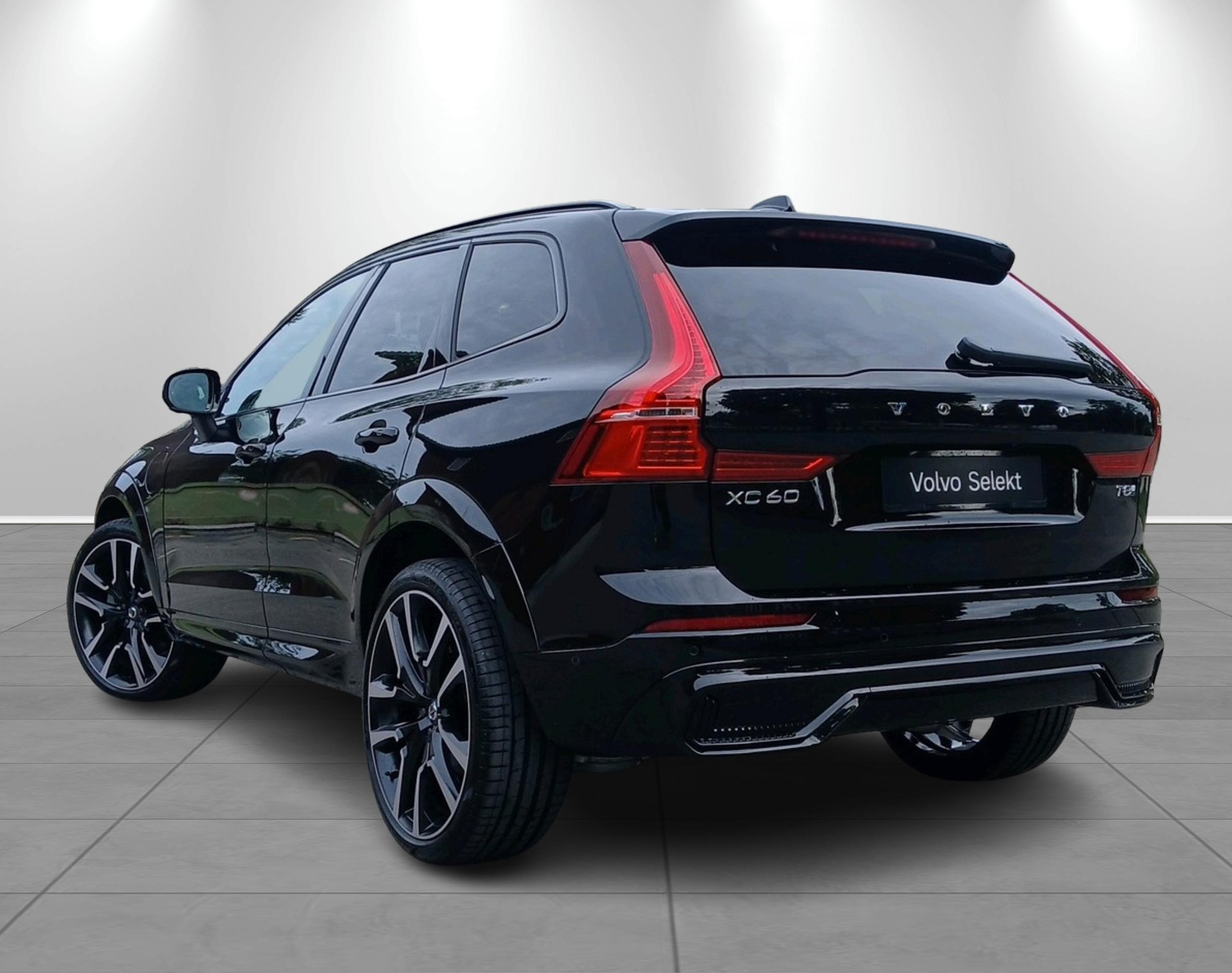 VOLVO XC60 2.0 T8 TE Ultra Dark eAWD-image-1
