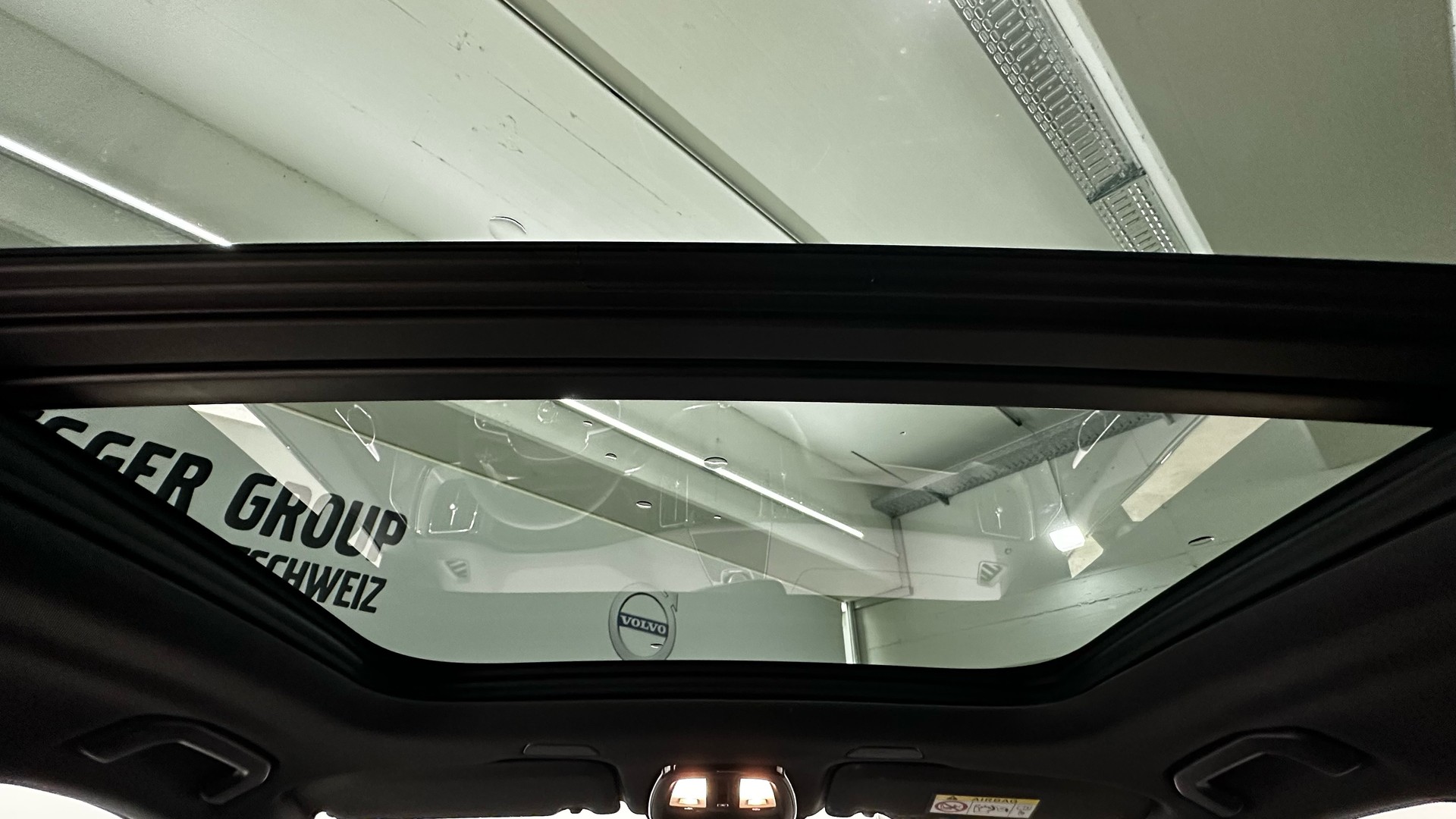 VOLVO XC60 2.0 T8 TE Ultra Dark eAWD-image-9