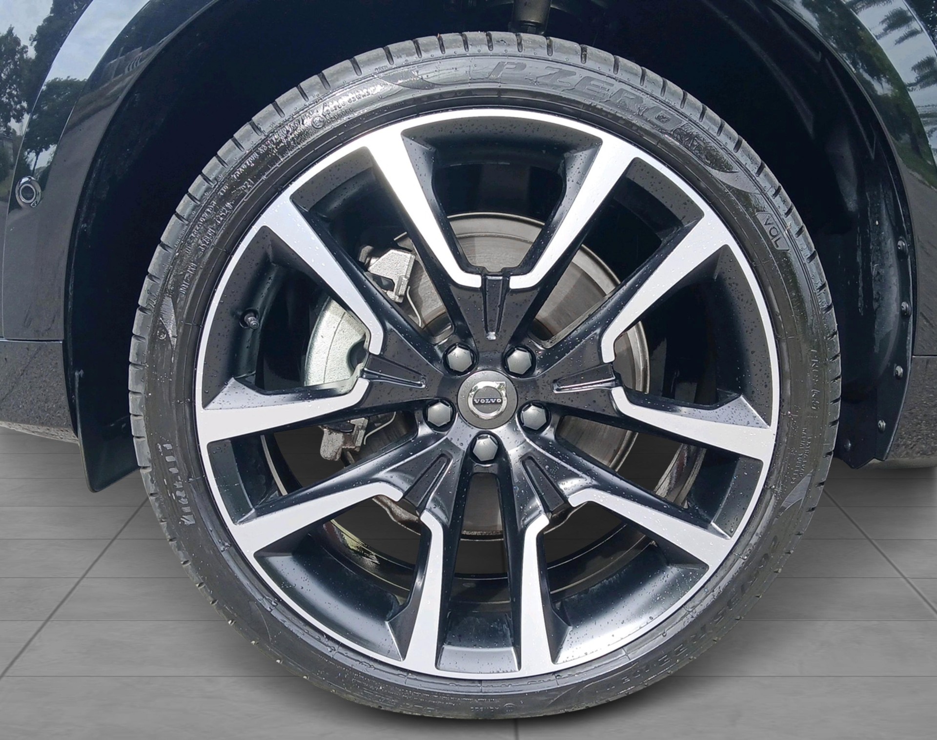 VOLVO XC60 2.0 T8 TE Ultra Dark eAWD-image-9
