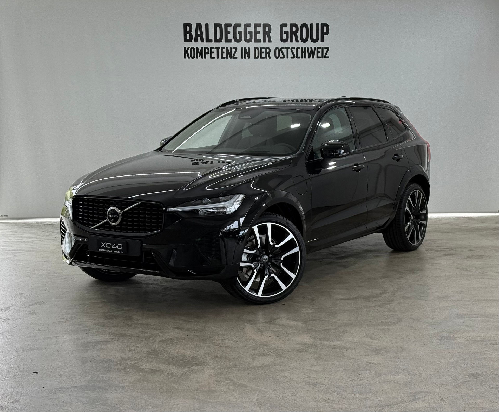 VOLVO XC60 2.0 T8 TE Ultra Dark eAWD-image-0