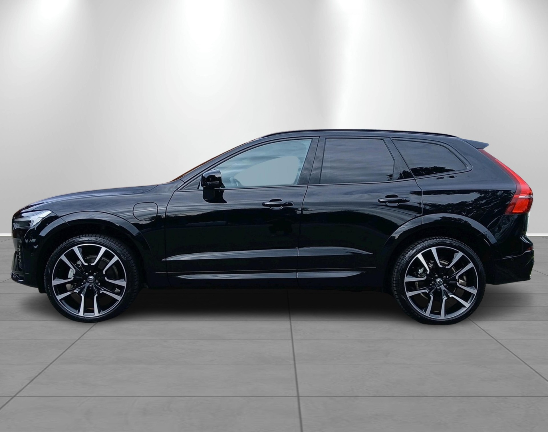 VOLVO XC60 2.0 T8 TE Ultra Dark eAWD-image-2