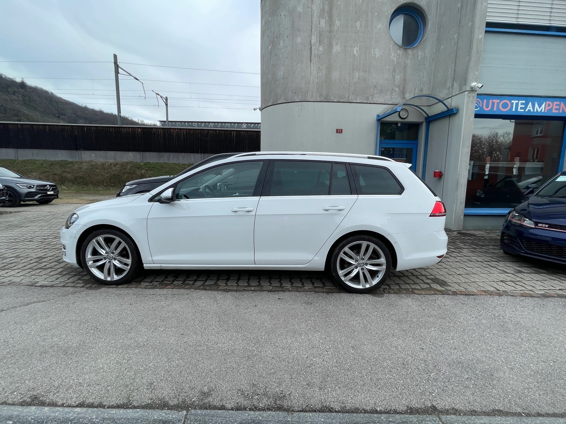VW Golf Variant 1.4 TSI Comfortline DSG-image-3