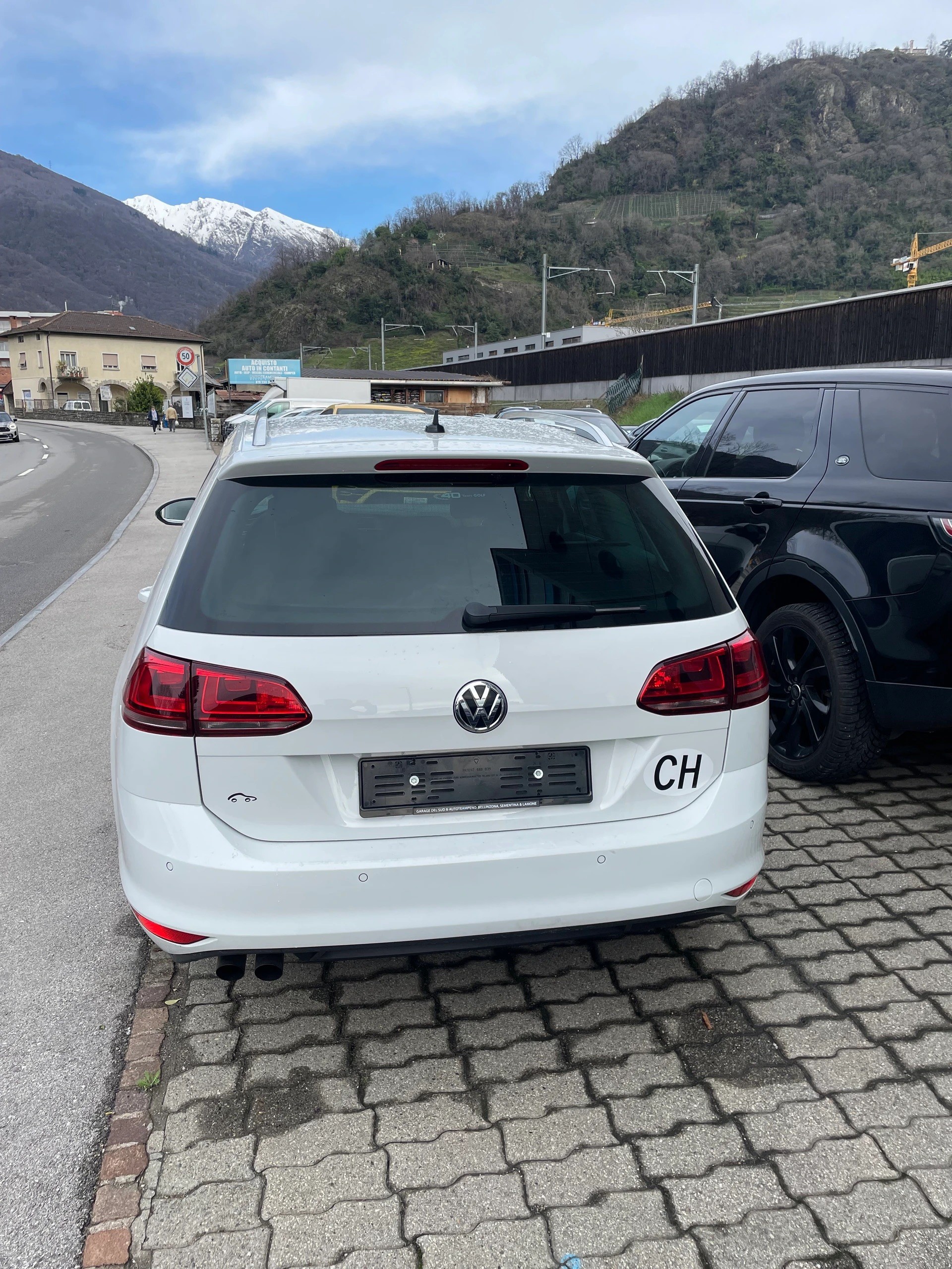 VW Golf Variant 1.4 TSI Comfortline DSG-image-5
