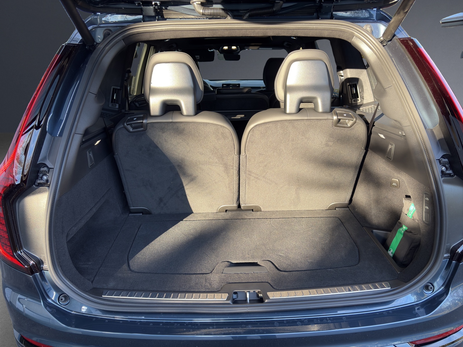 VOLVO XC90 T8 eAWD PluginHybrid Black Edition Geartronic-image-11