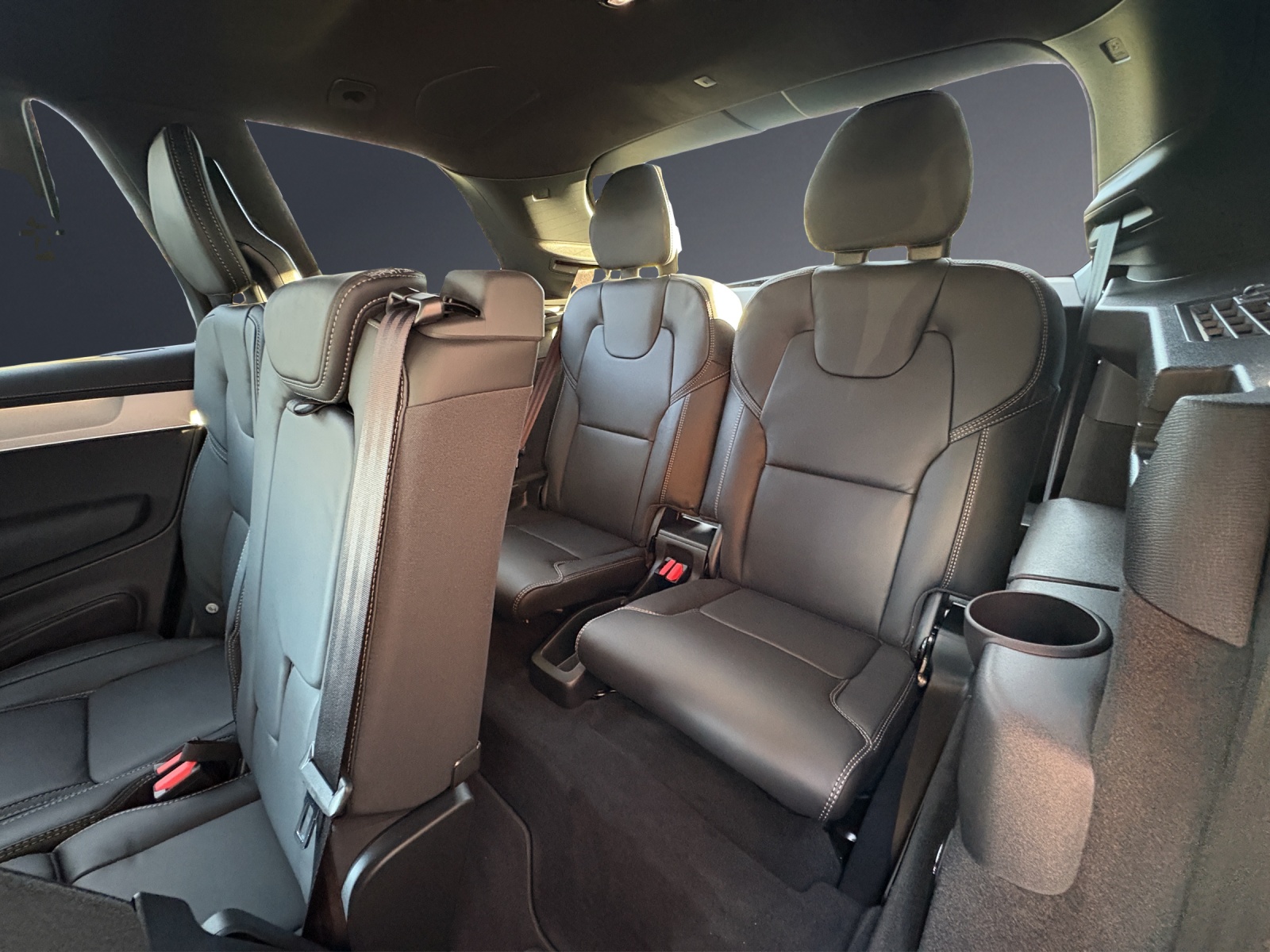 VOLVO XC90 T8 eAWD PluginHybrid Black Edition Geartronic-image-12