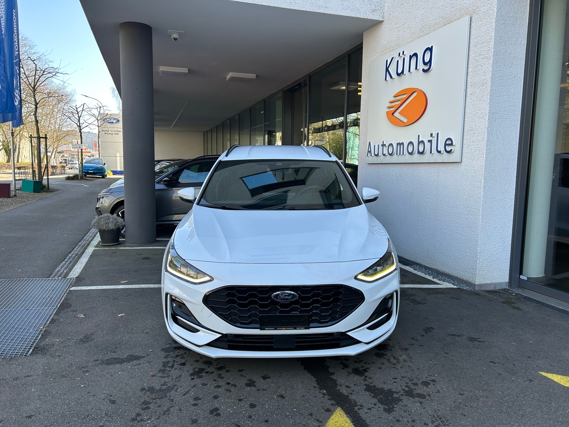 FORD Focus 1.0 MHEV ST-Line X Automat-image-1