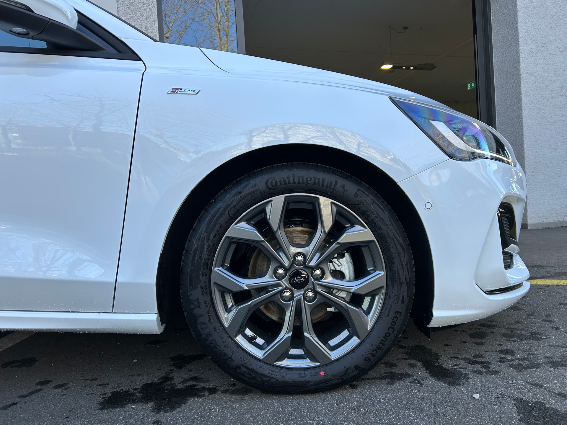 FORD Focus 1.0 MHEV ST-Line X Automat-image-5