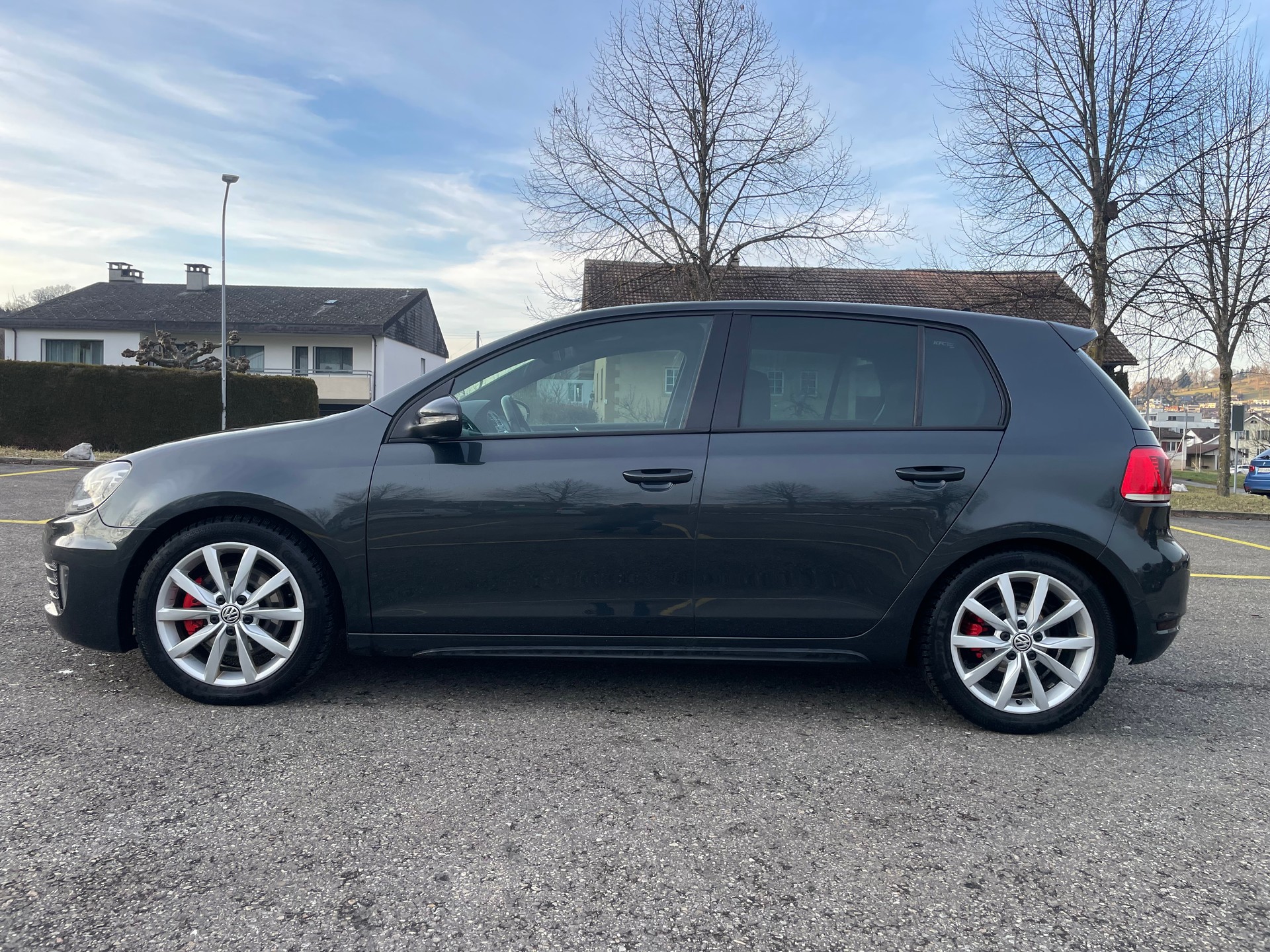 VW Golf 2.0 TDI GT DSG-image-3