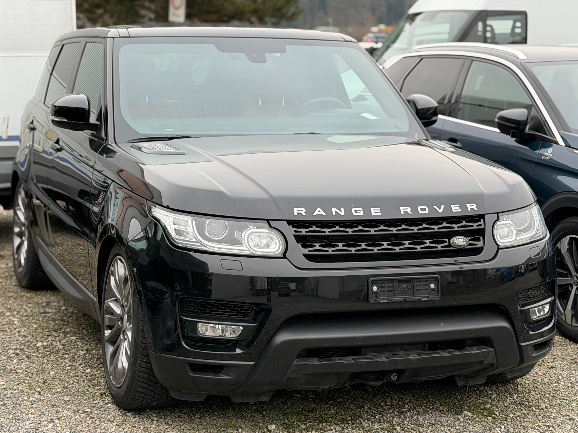 LAND ROVER Range Rover Sport 3.0 TDV6 SE Automatic-image-2
